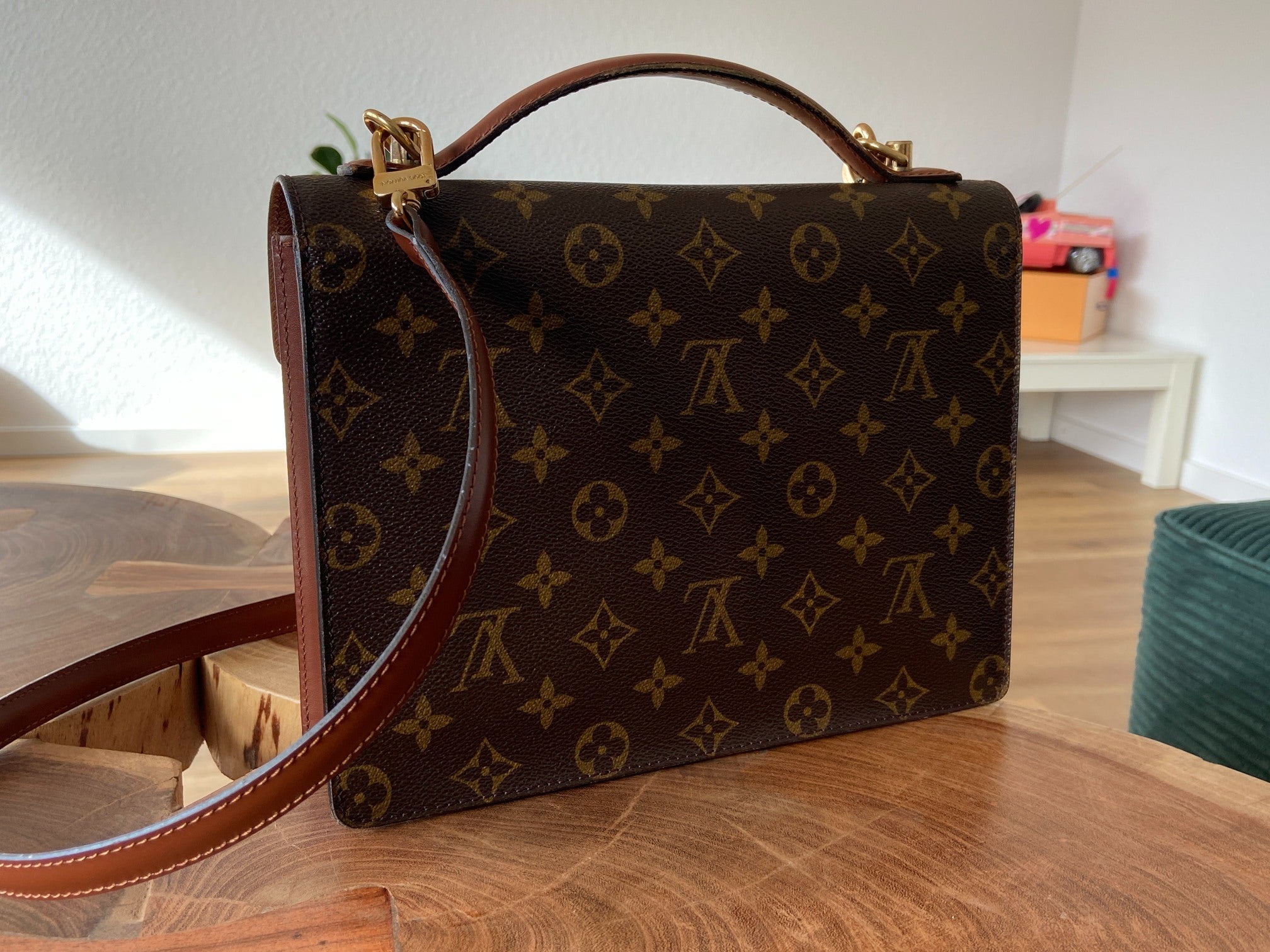 Louis Vuitton Monceau 26 Monogram Canvas
