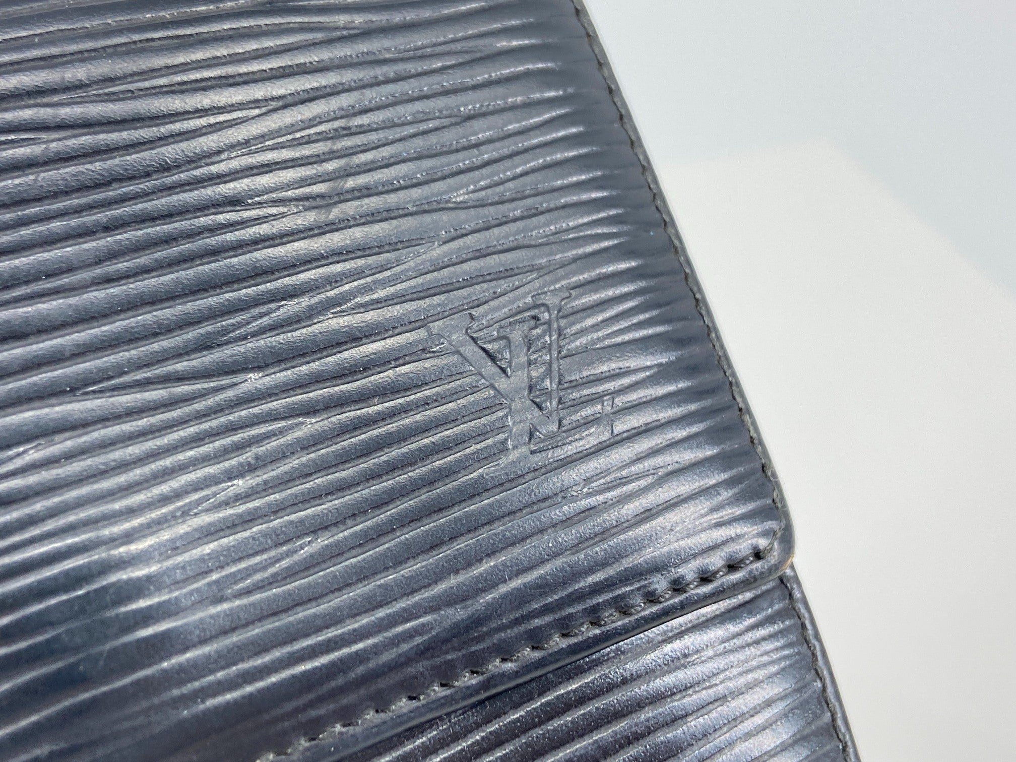 Louis Vuitton Elise Wallet Black Epi Leather