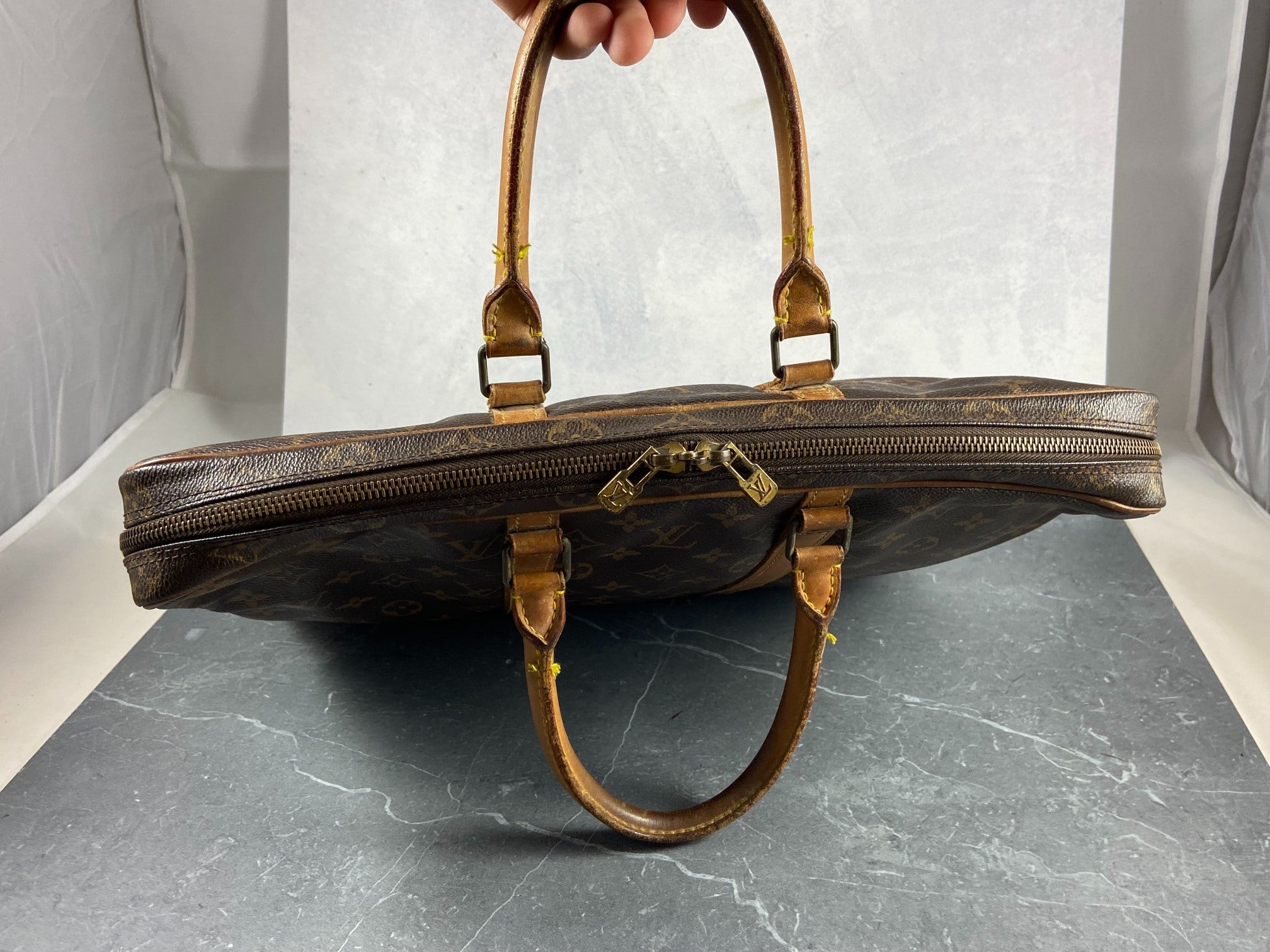 Louis Vuitton Porte Documents Voyage Monogram Canvas