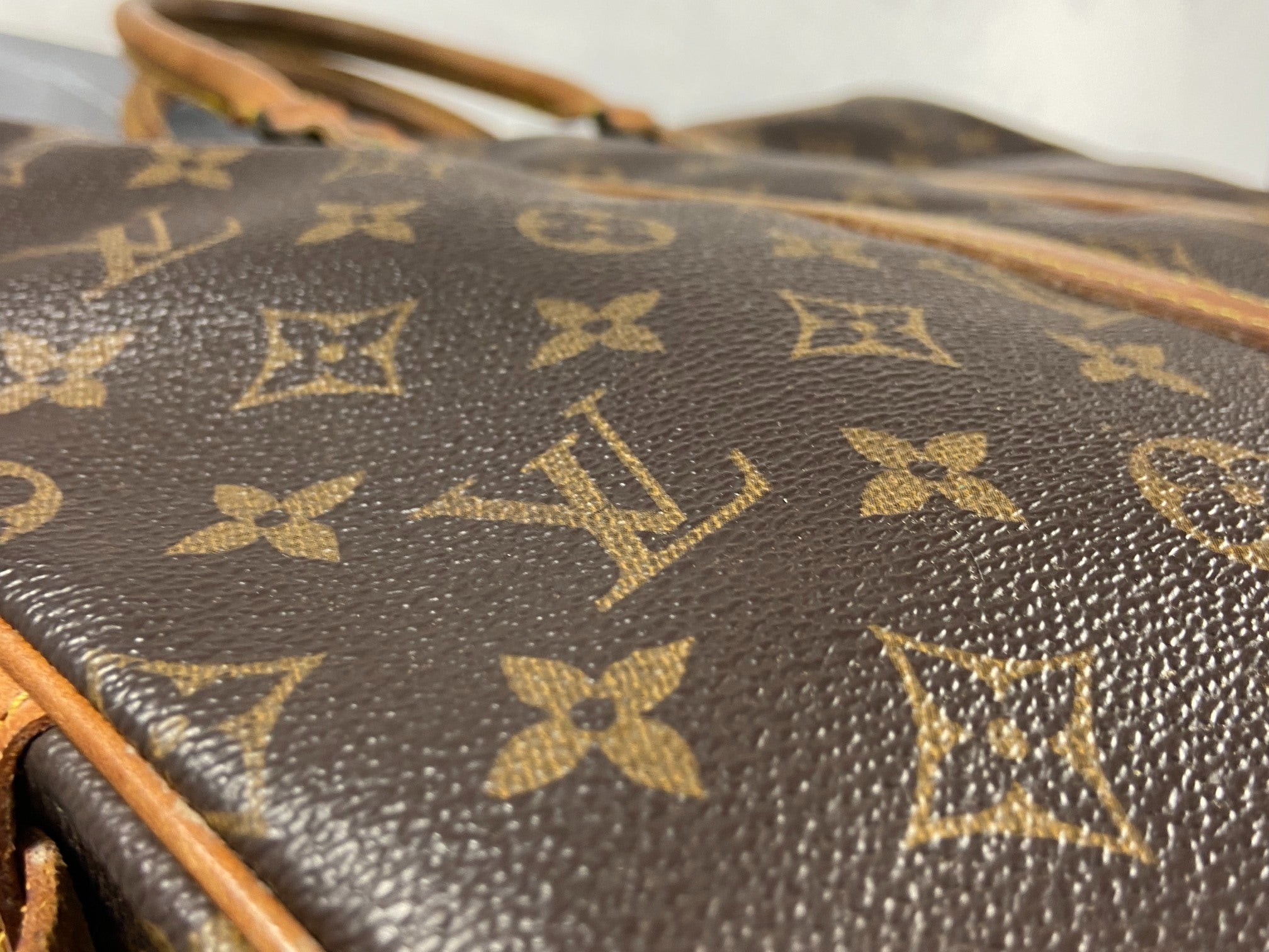 Louis Vuitton Porte Documents Voyage Monogram Canvas