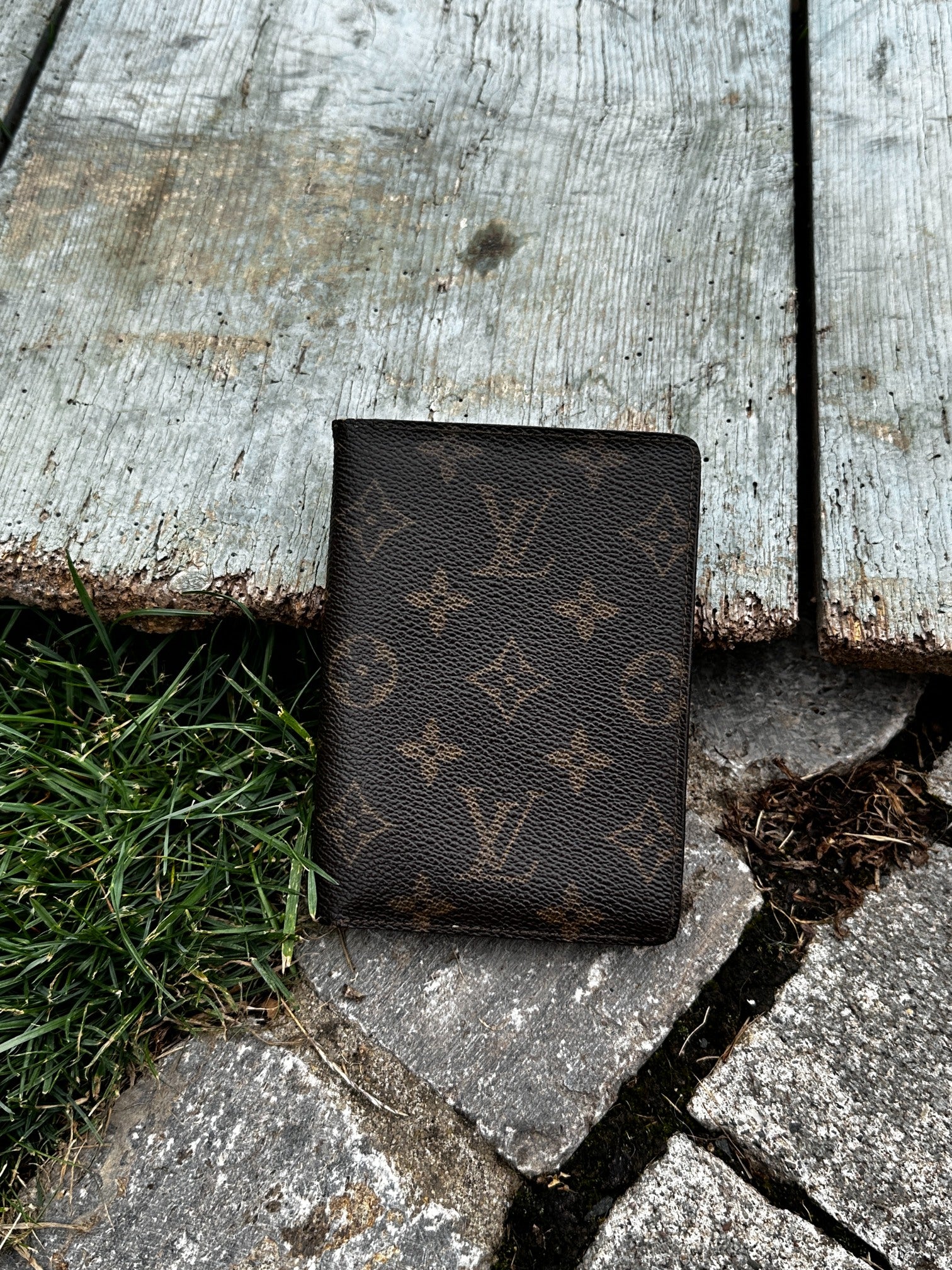 Louis Vuitton Bifold Organizer Wallet Monogram Canvas