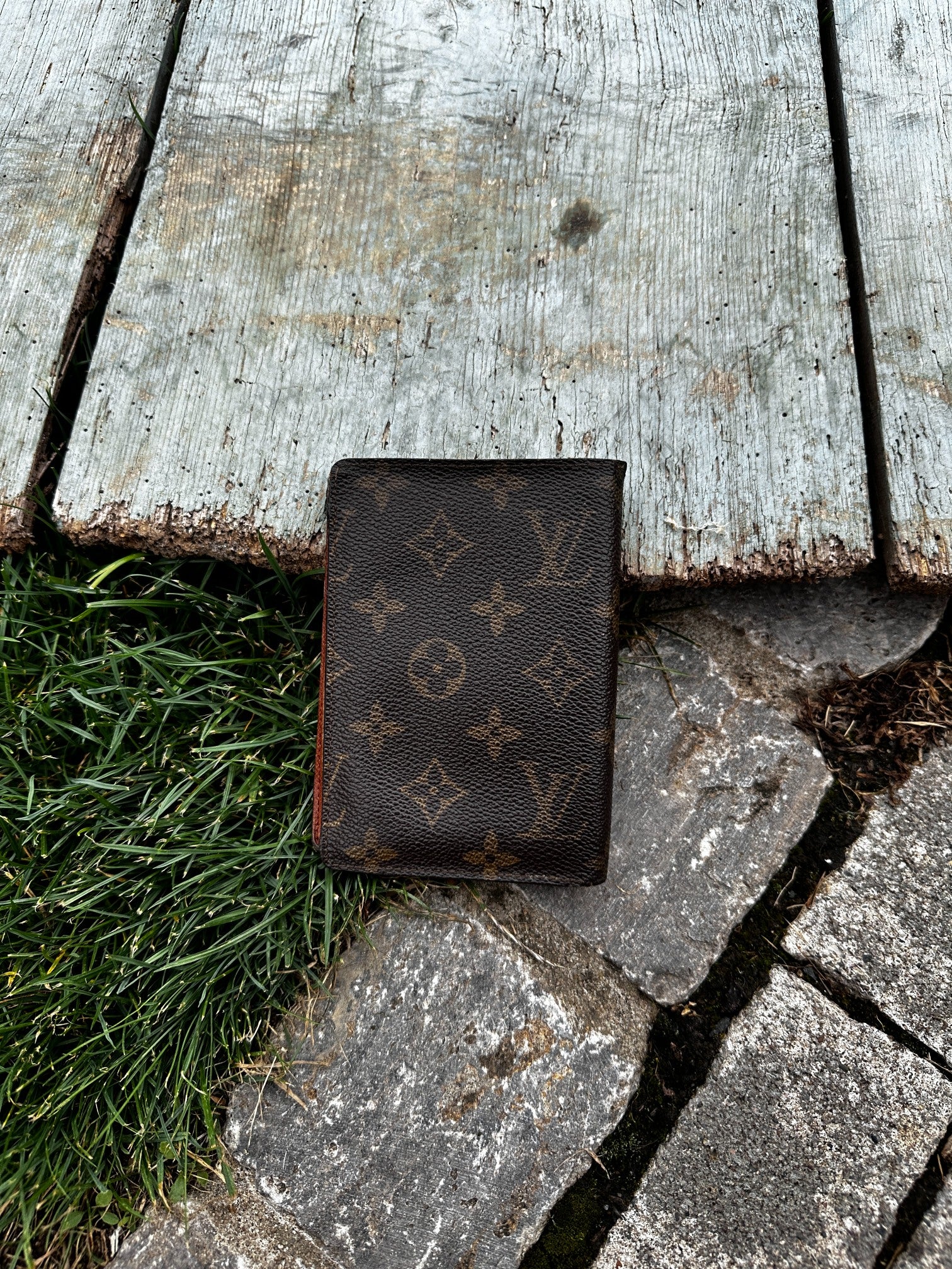 Louis Vuitton Bifold Organizer Wallet Monogram Canvas