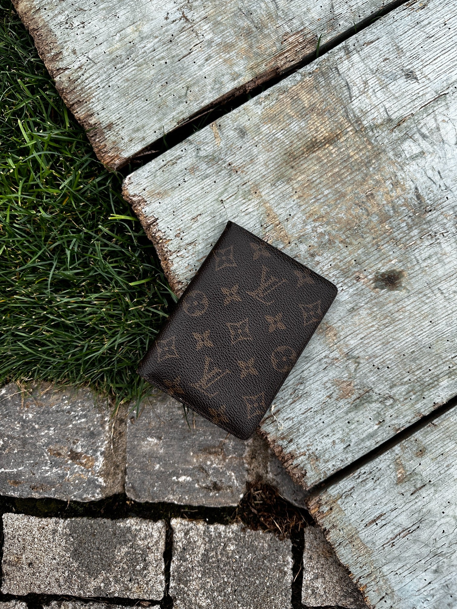 Louis Vuitton Bifold Organizer Wallet Monogram Canvas