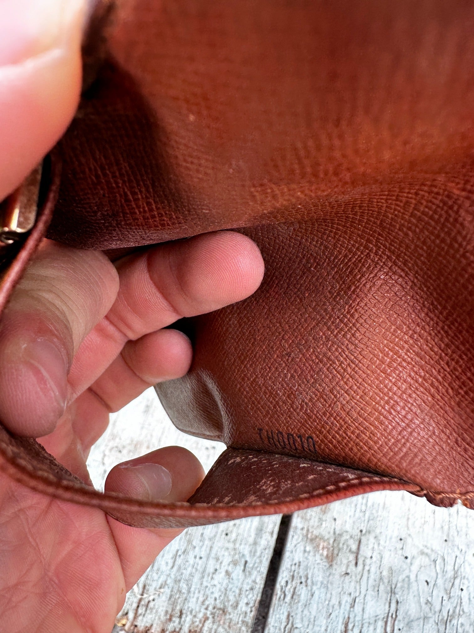 Louis Vuitton 4 Key Holder Monogram Canvas