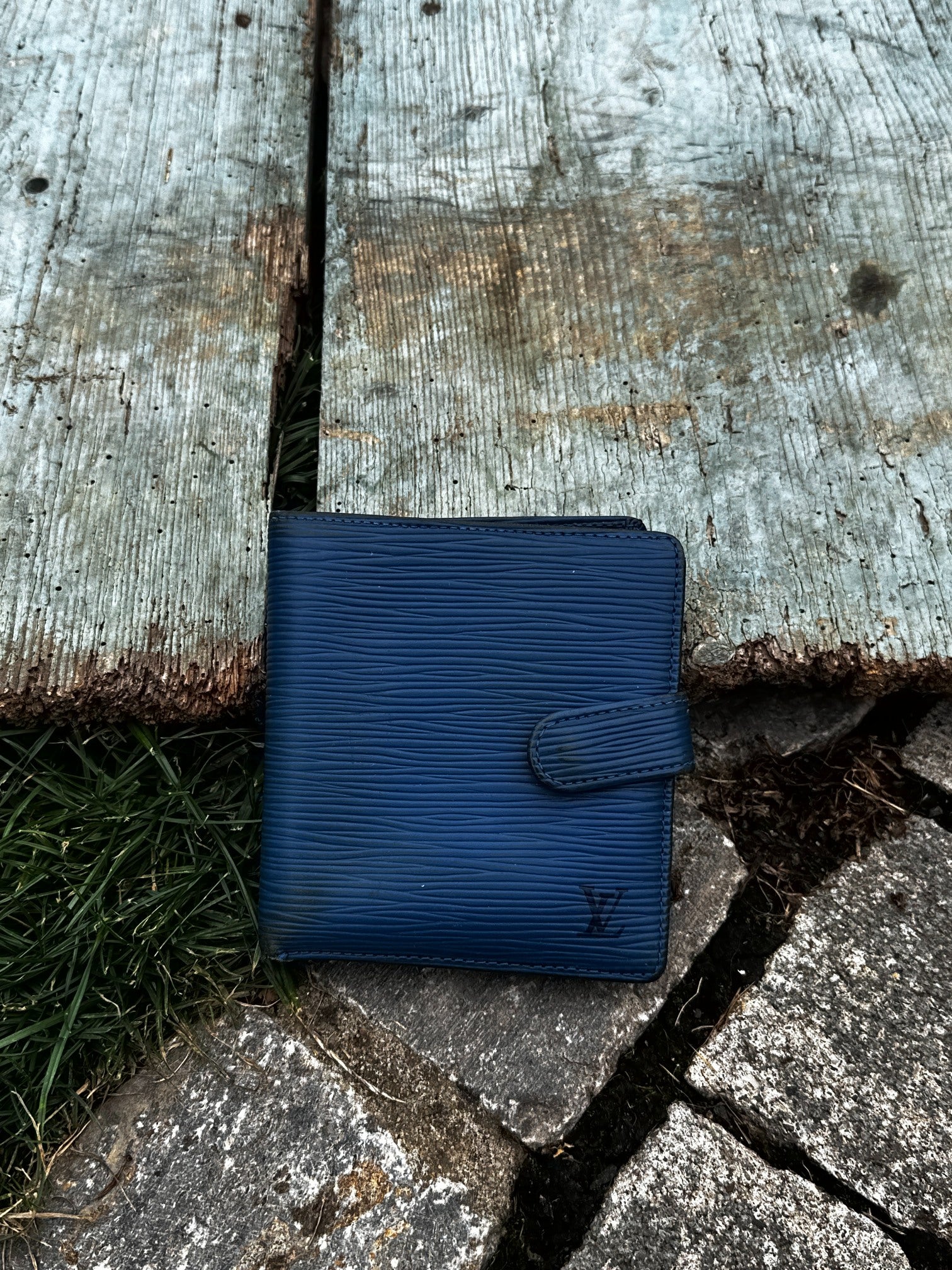 Louis Vuitton Compact Wallet Blue Epi Leather
