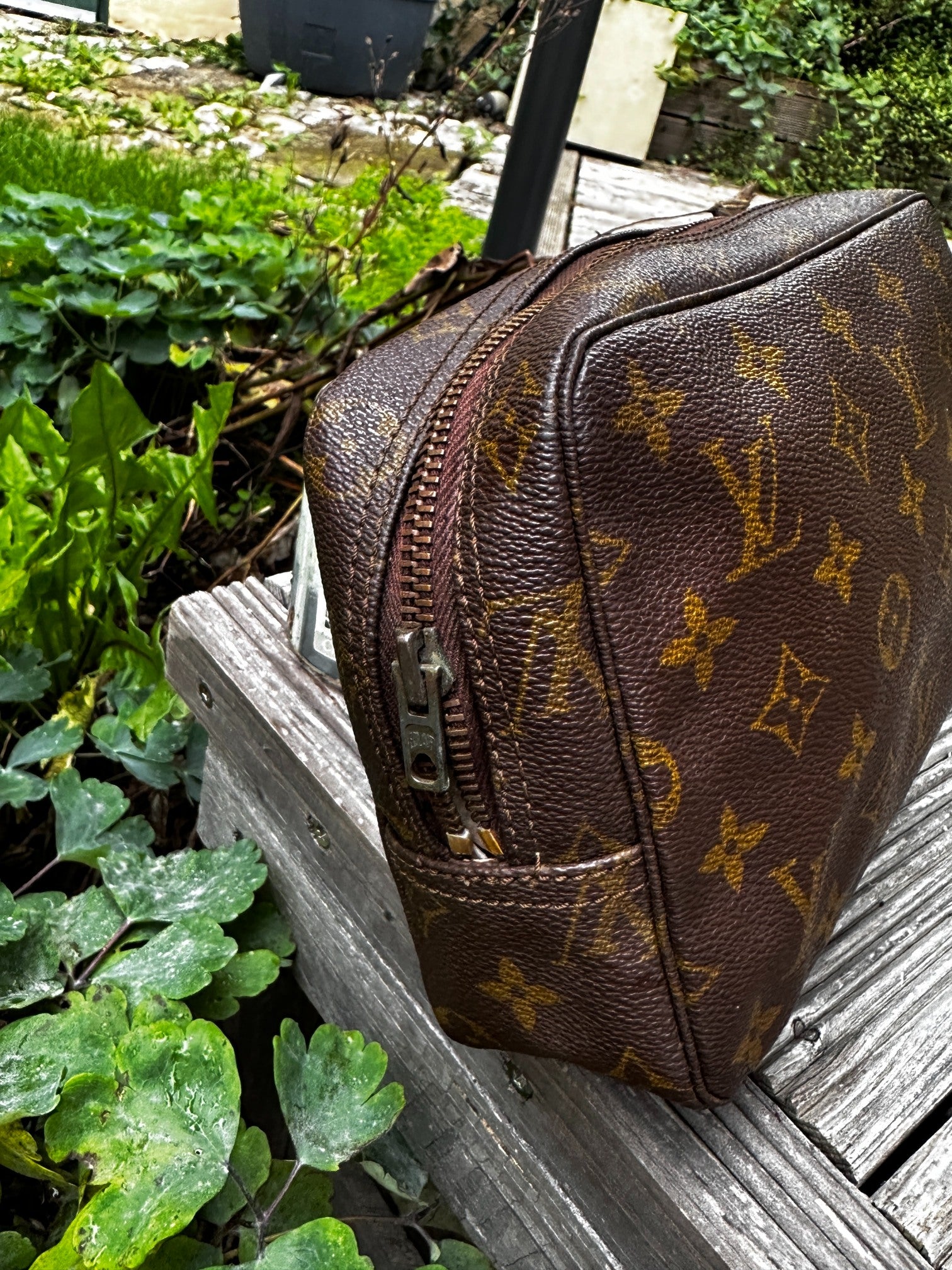 Louis Vuitton Trousse Toilette 23 Monogram Canvas