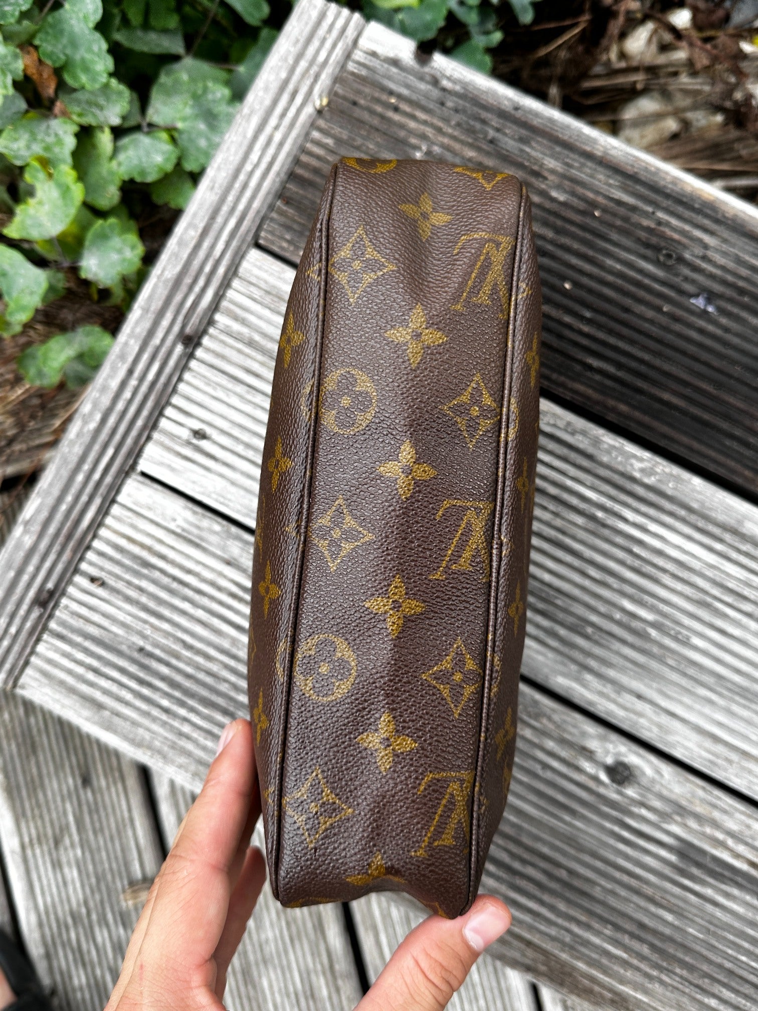 Louis Vuitton Trousse Toilette 23 Monogram Canvas