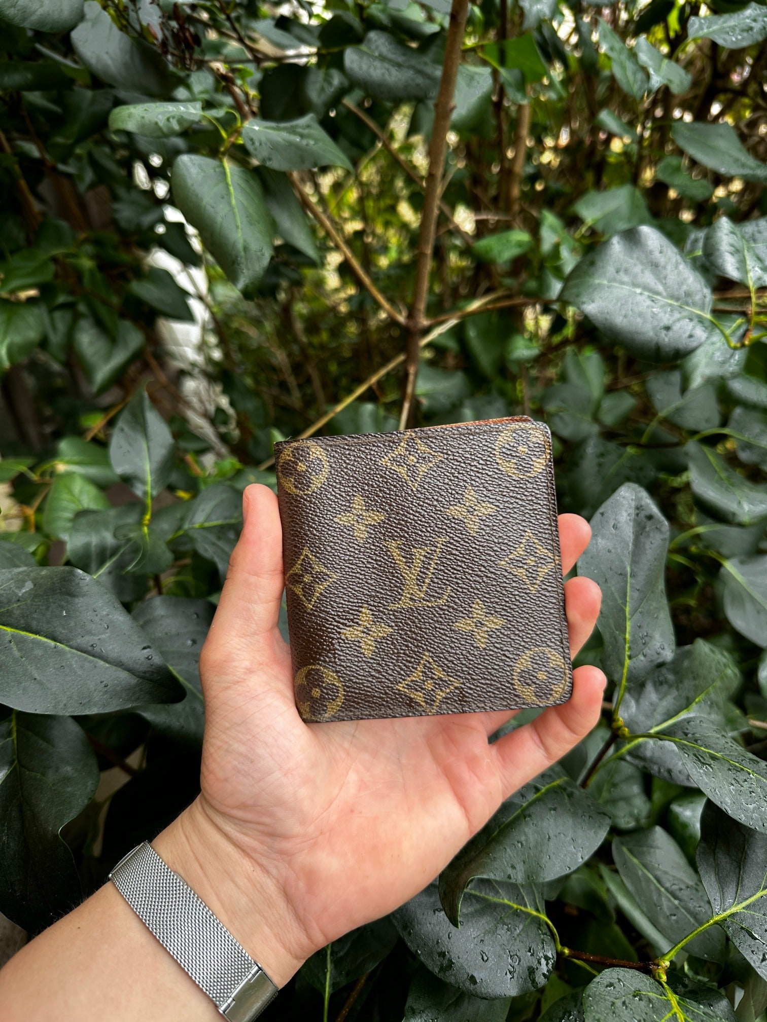 Louis Vuitton Porte-Billets 6 Card Wallet Monogram Canvas