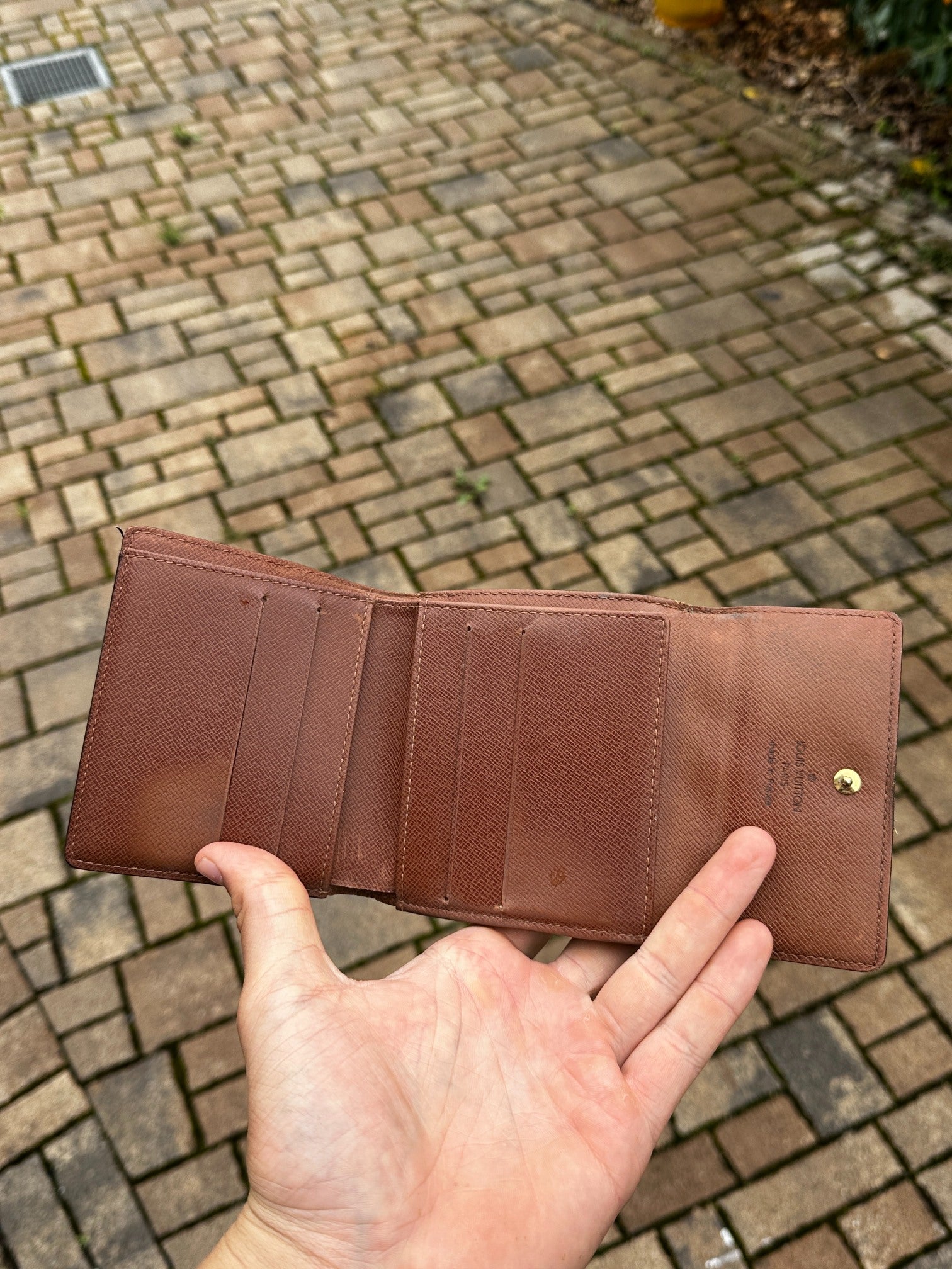 Louis Vuitton Elise Wallet Monogram Canvas