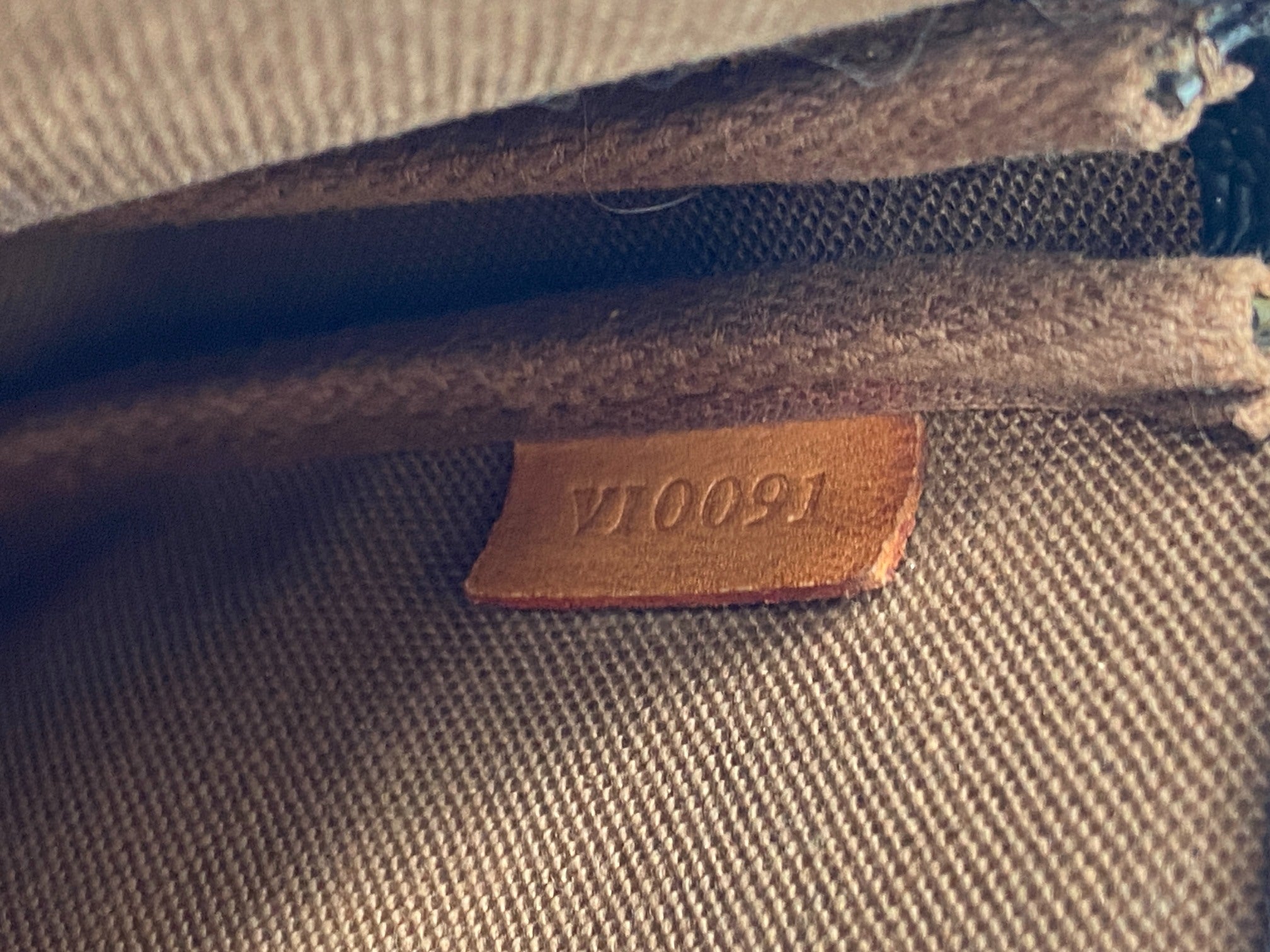 Louis Vuitton Pochette Accessoires Monogram Canvas