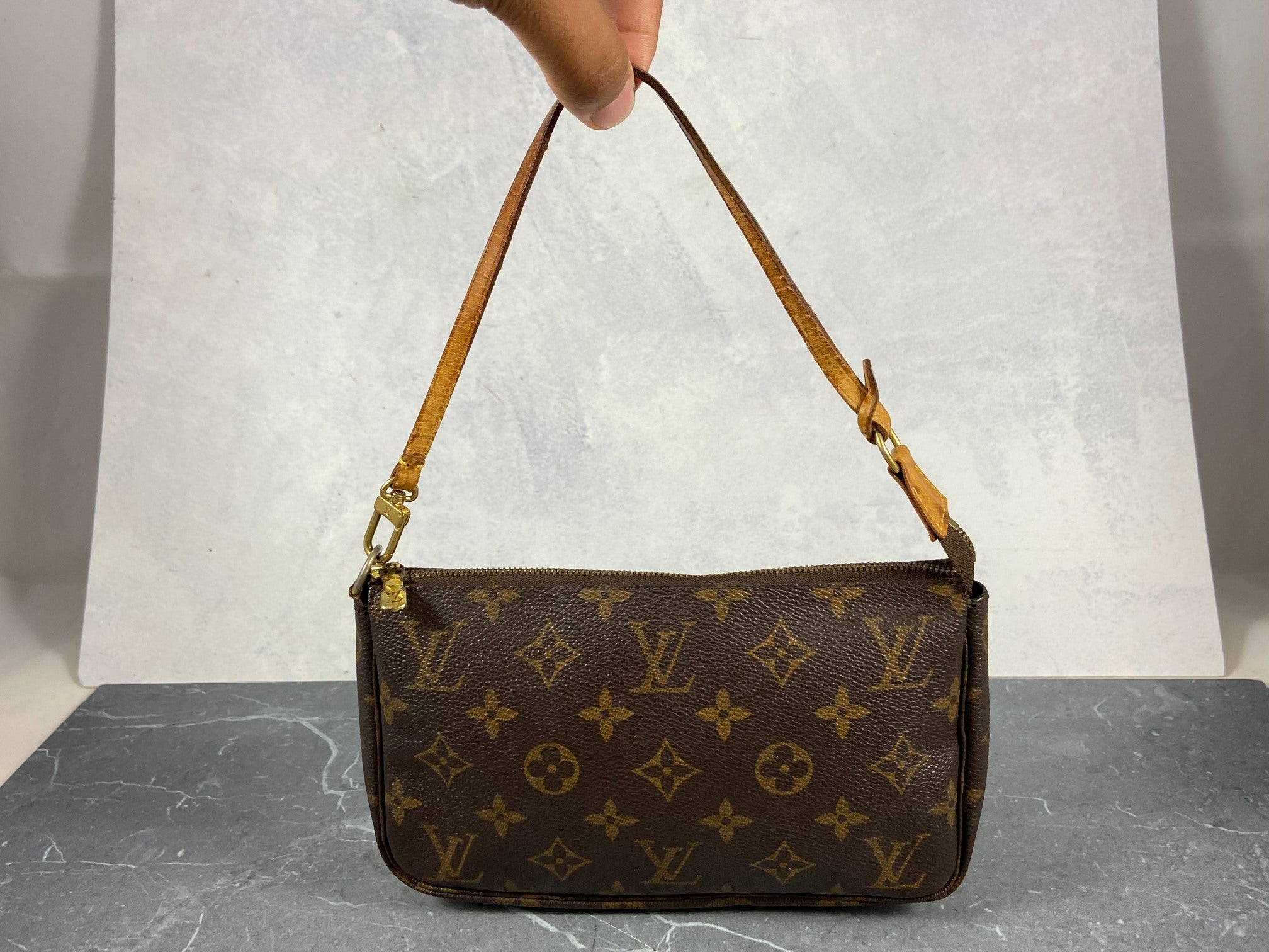 Louis Vuitton Pochette Accessoires Monogram Canvas