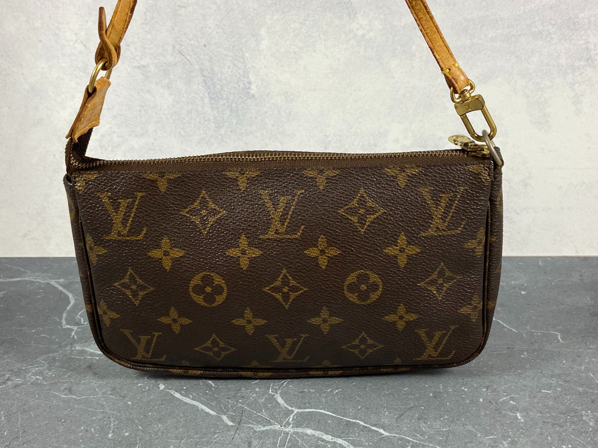 Louis Vuitton Pochette Accessoires Monogram Canvas