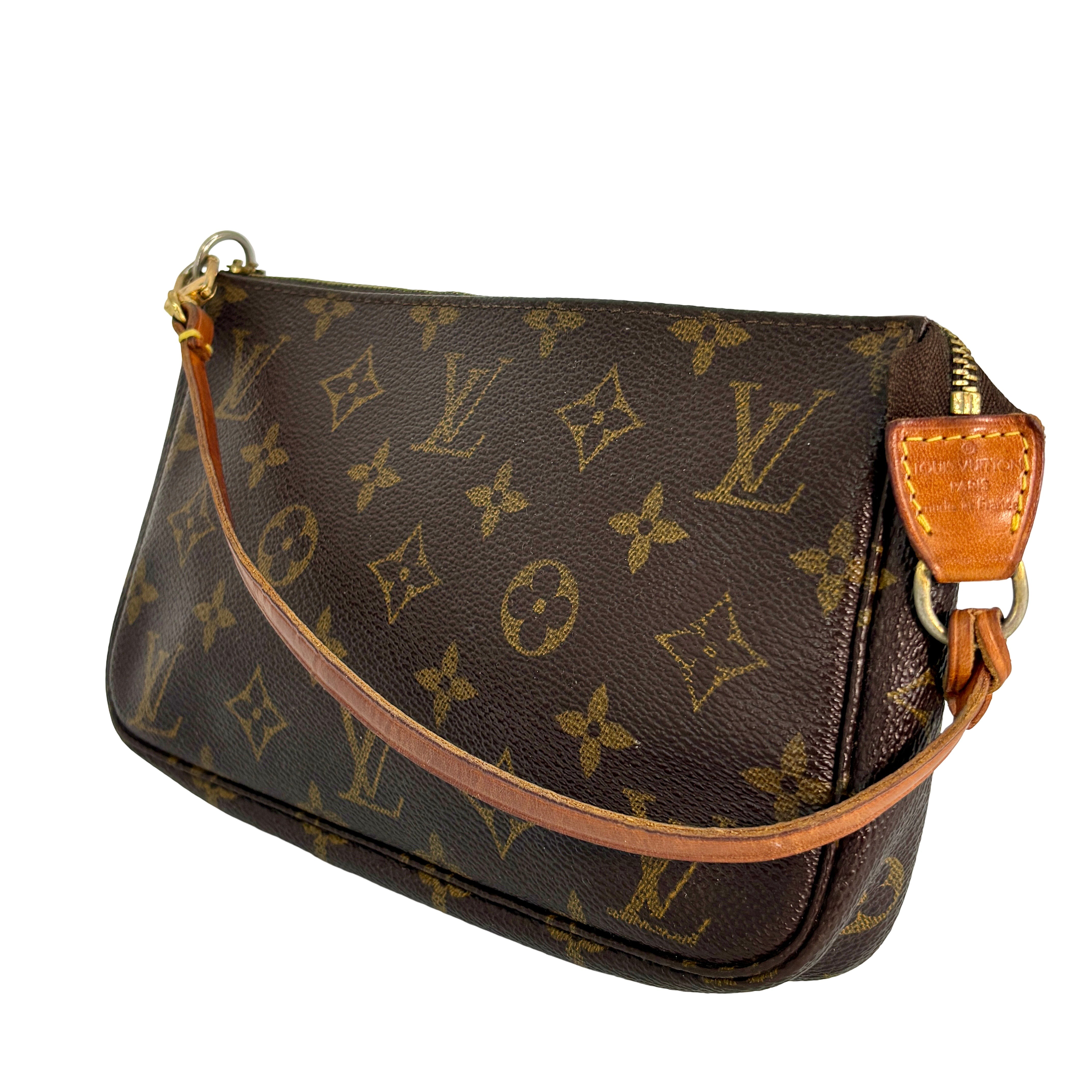 Louis Vuitton Pochette Accessoires Monogram Canvas