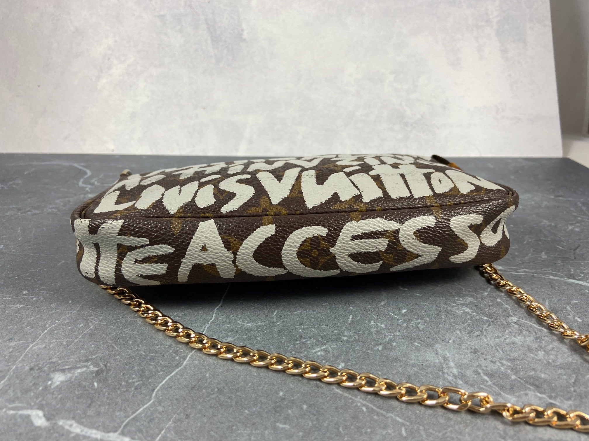 Louis Vuitton x Stephen Sprouse Pochette Accessoires Graffiti White