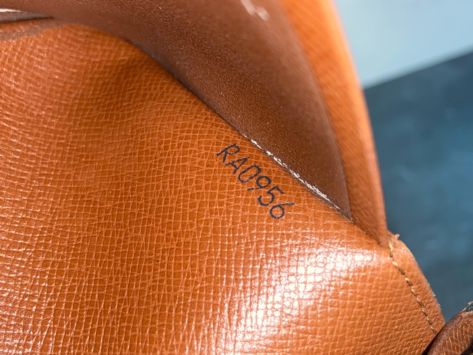 Louis Vuitton Porte-Monnaie Tresor Monogram Canvas