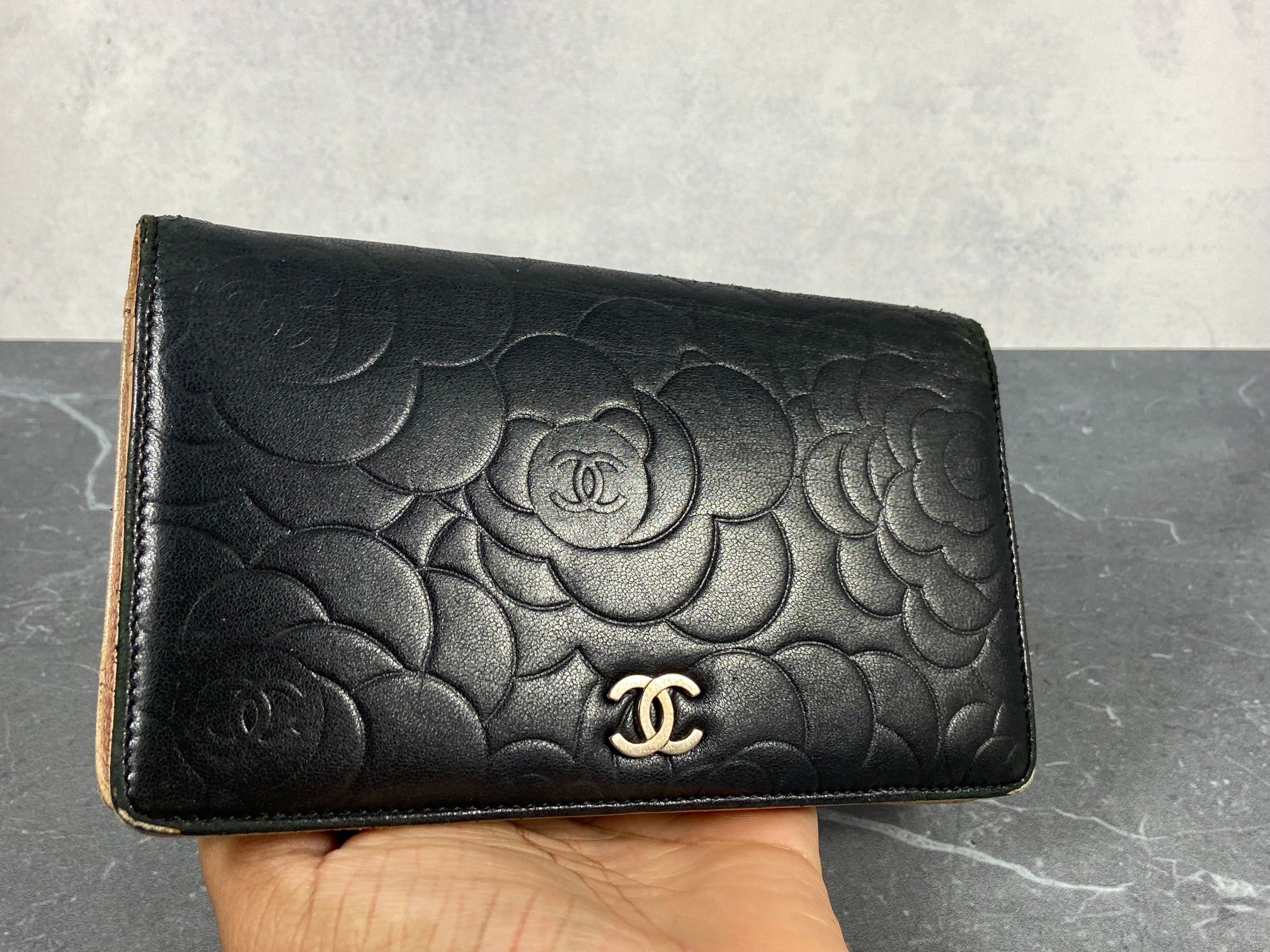 Chanel CC Camélia Long Wallet Black Leather