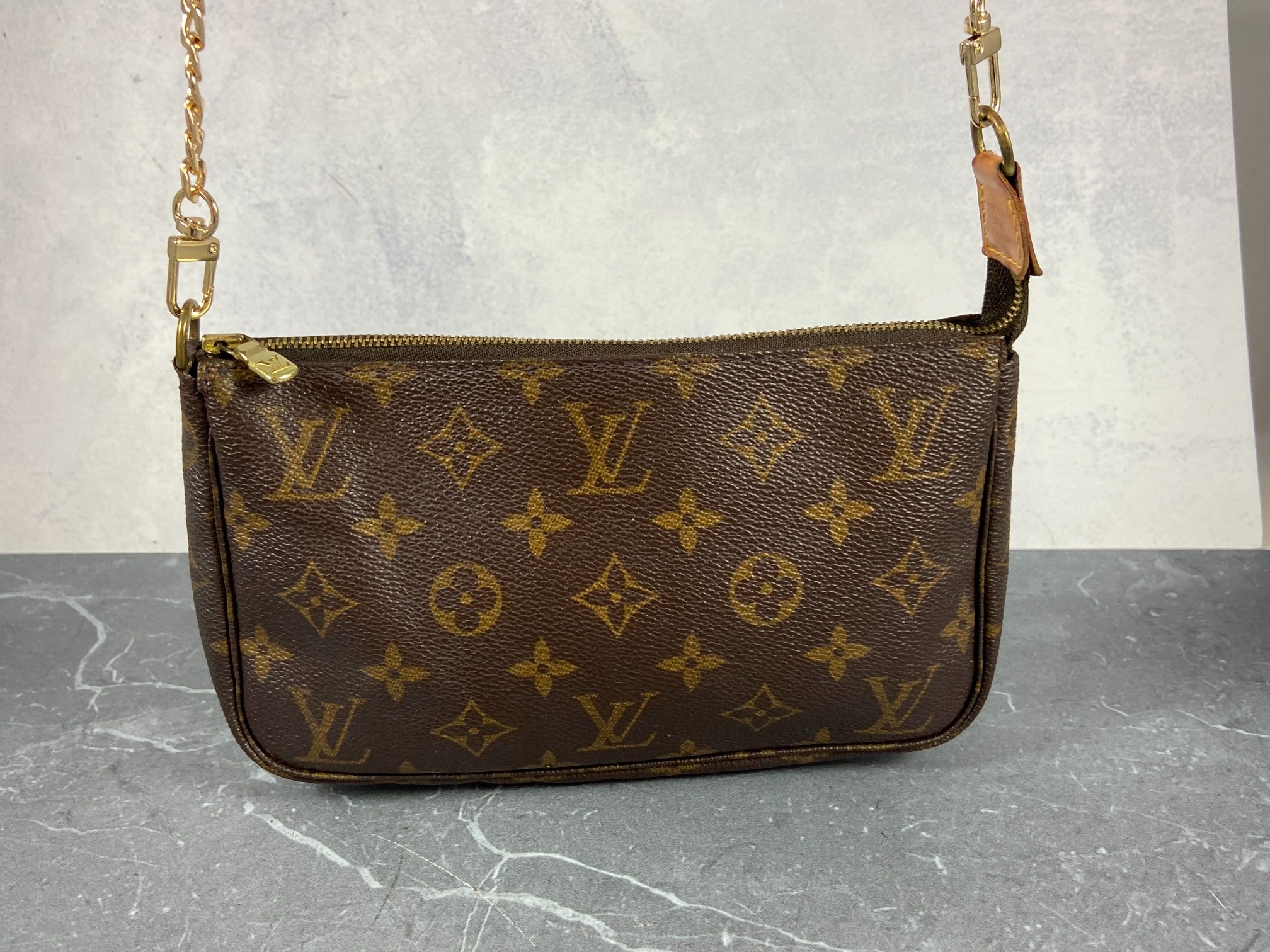 Louis Vuitton Pochette Accessoires Monogram Canvas