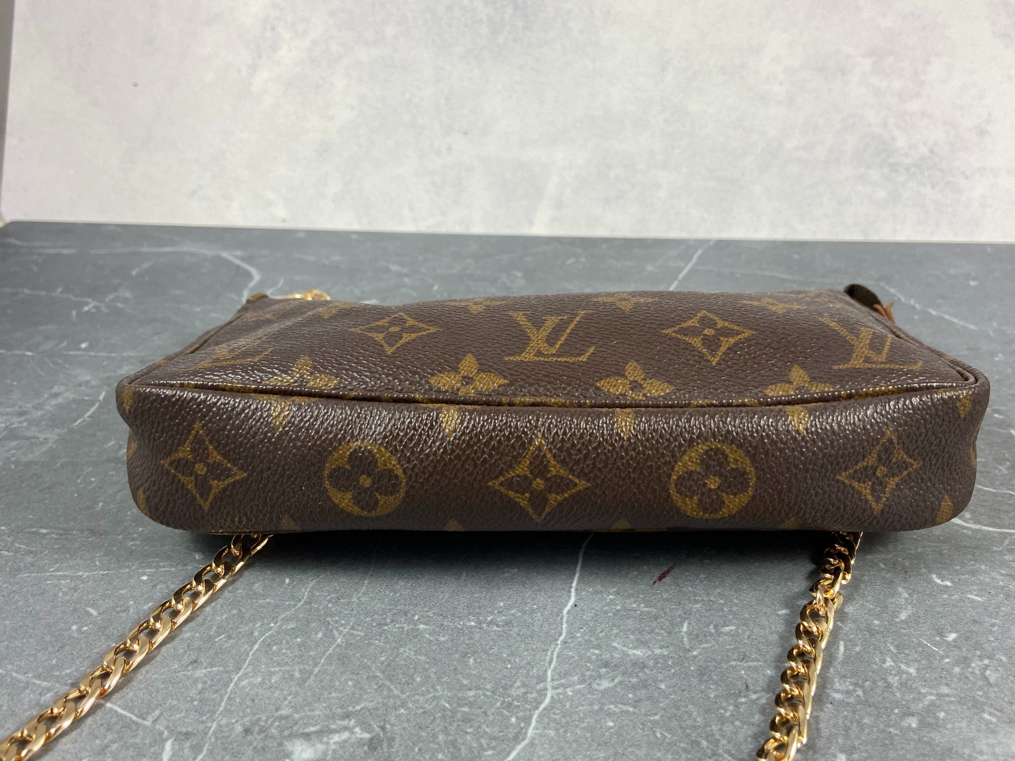 Louis Vuitton Pochette Accessoires Monogram Canvas
