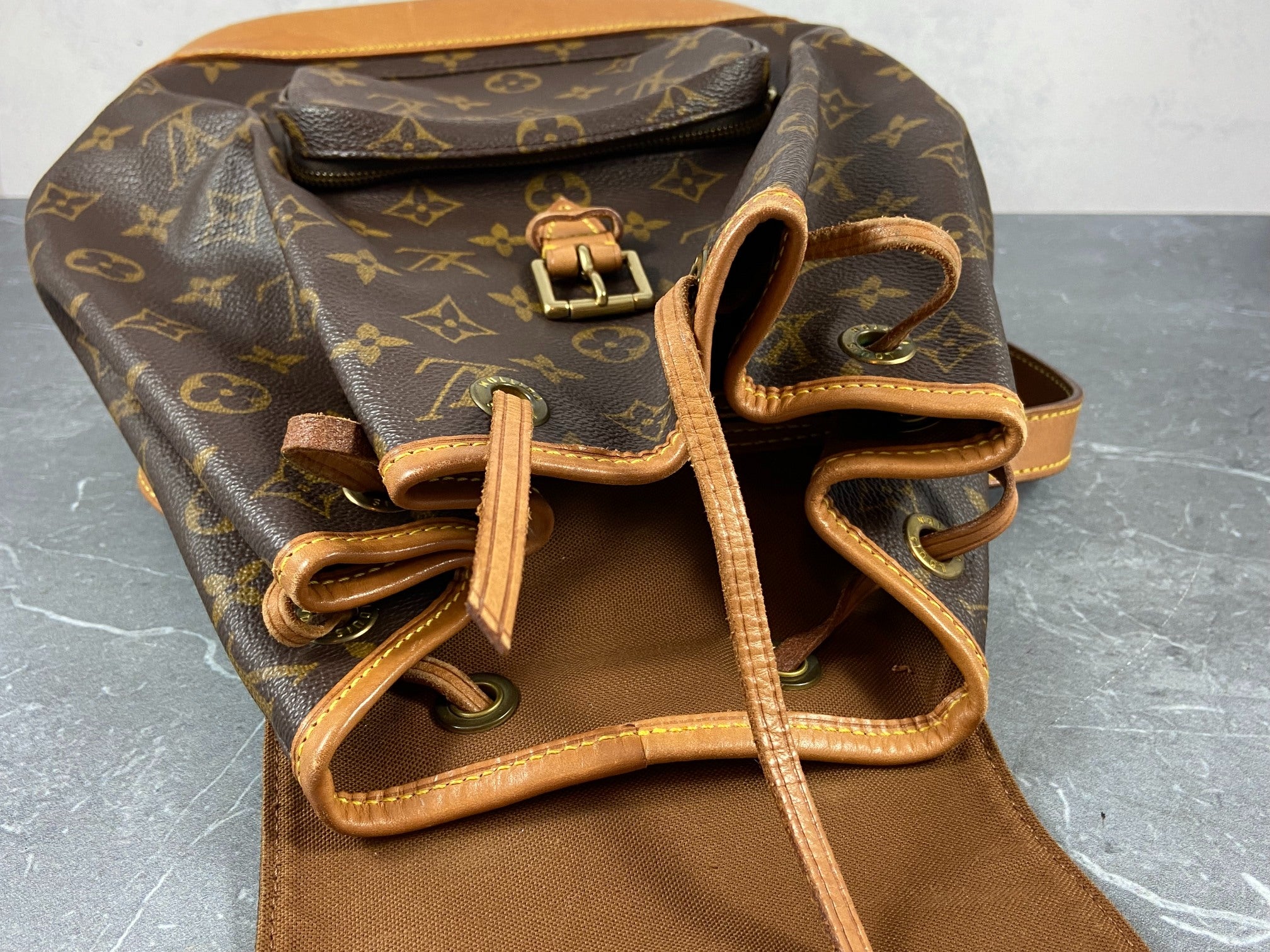 Louis Vuitton Montsouris MM Backpack Monogram Canvas