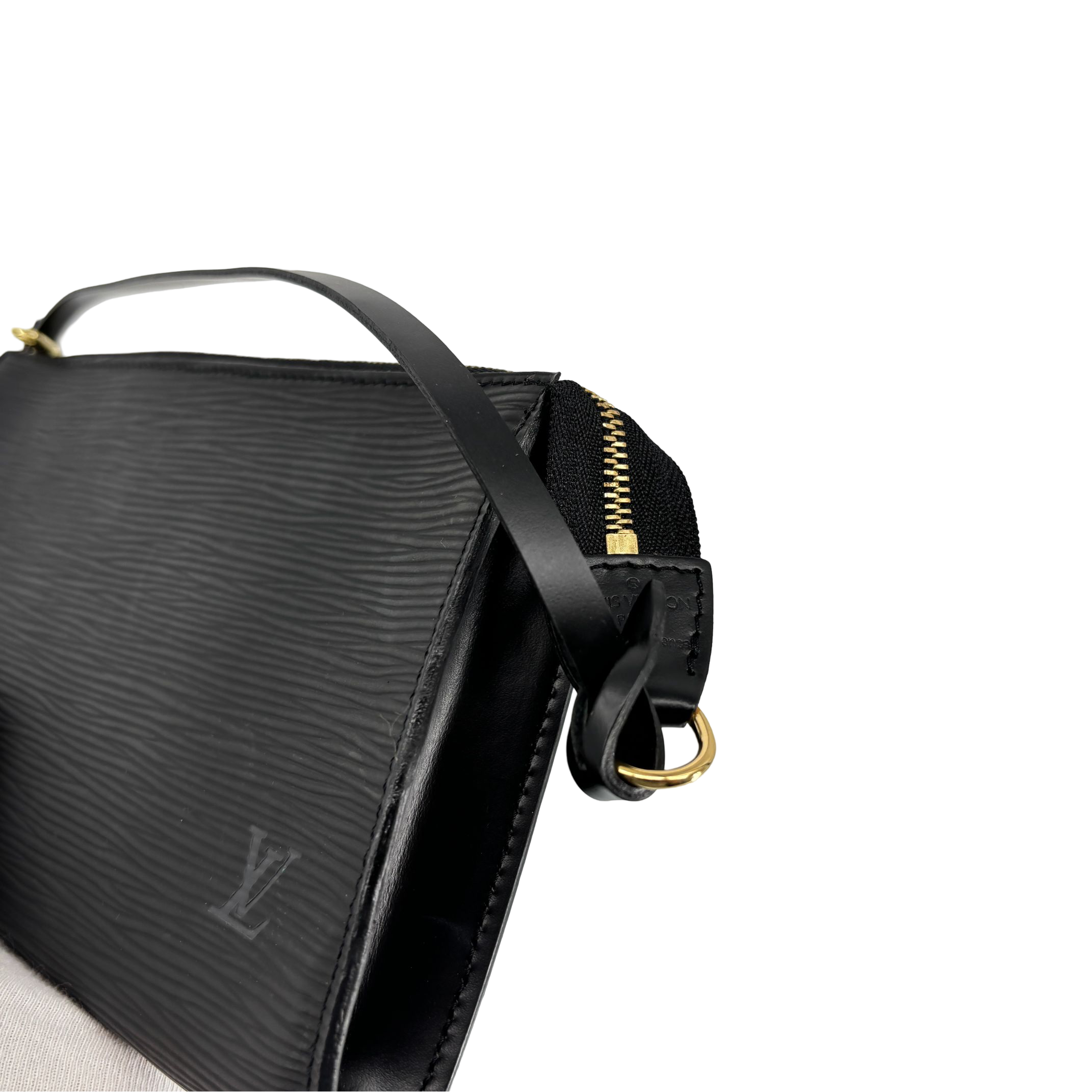 Louis Vuitton Pochette Accessoires Black Epi Leather