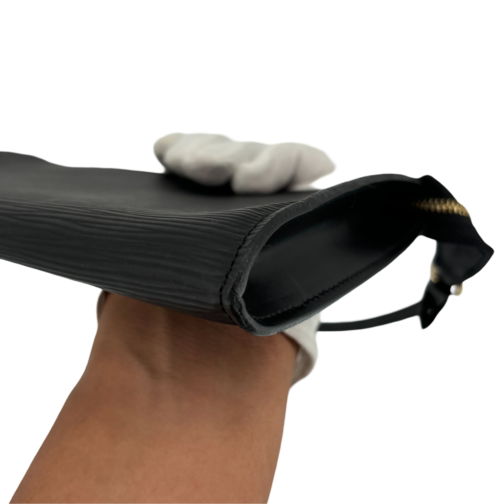 Louis Vuitton Pochette Accessoires Black Epi Leather