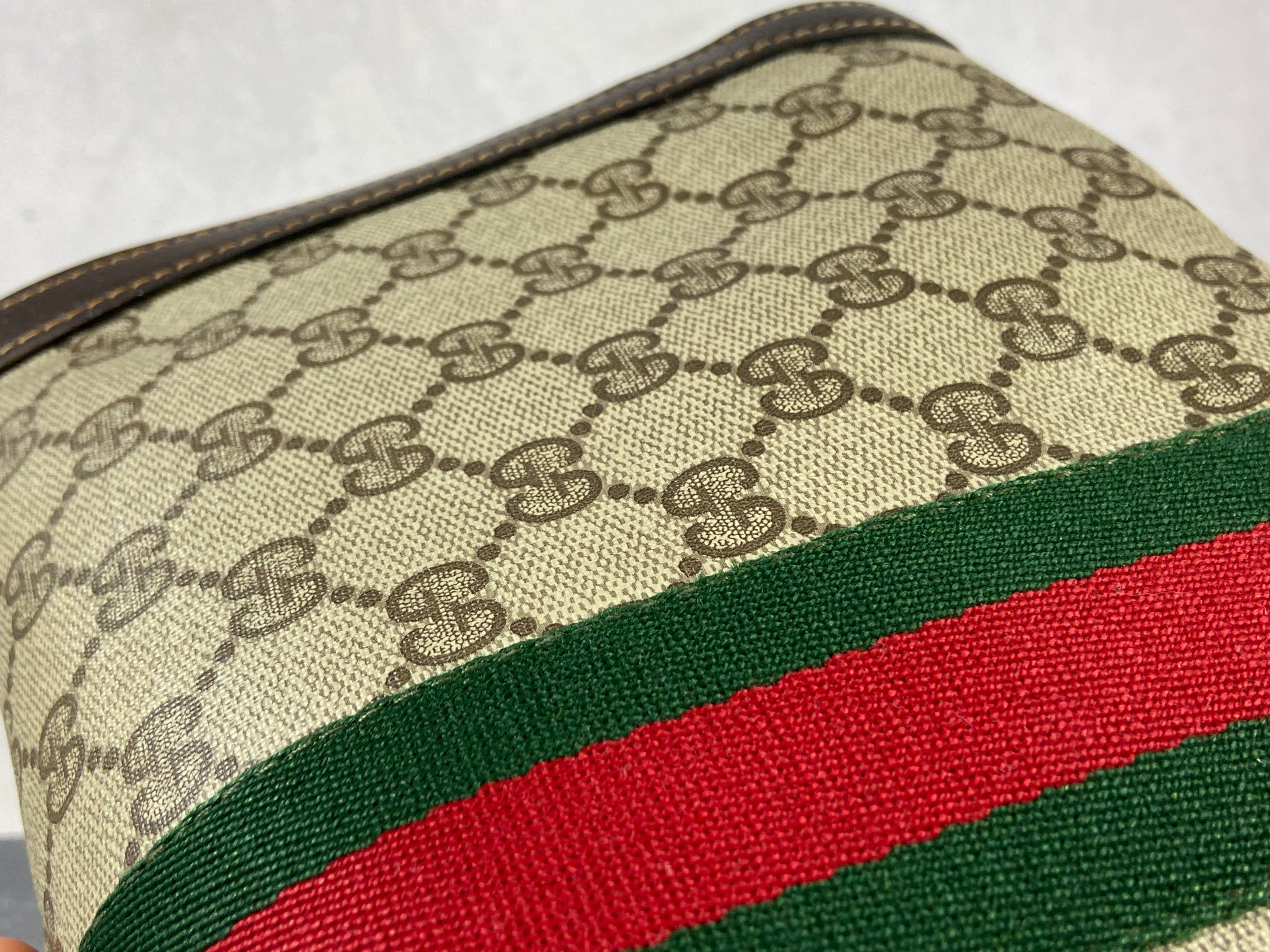 Gucci Parfums Toiletry Pouch / Clutch Beige GG Supreme Canvas