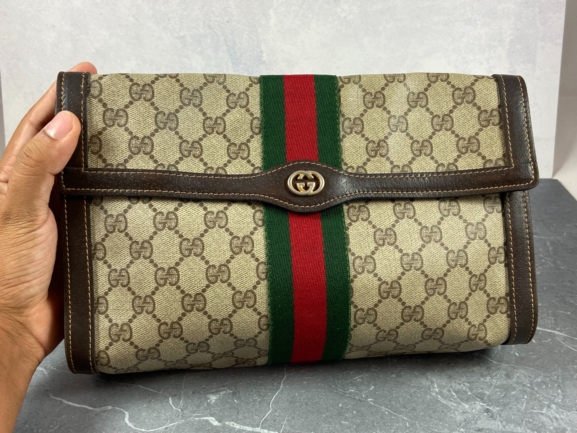 Gucci Parfums Toiletry Pouch / Clutch Beige GG Supreme Canvas