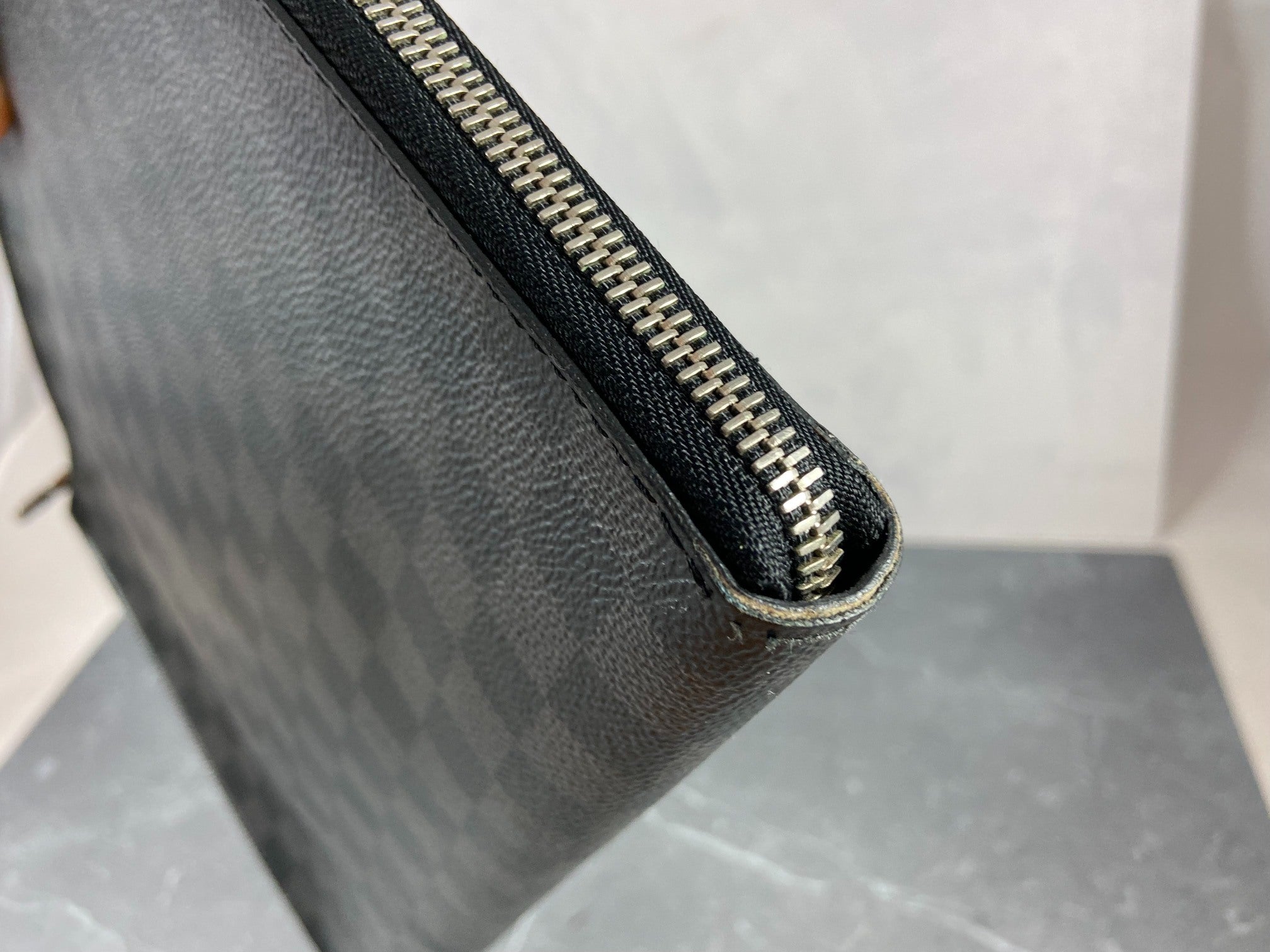 Louis Vuitton Pochette Jour GM Damier Graphite Canvas