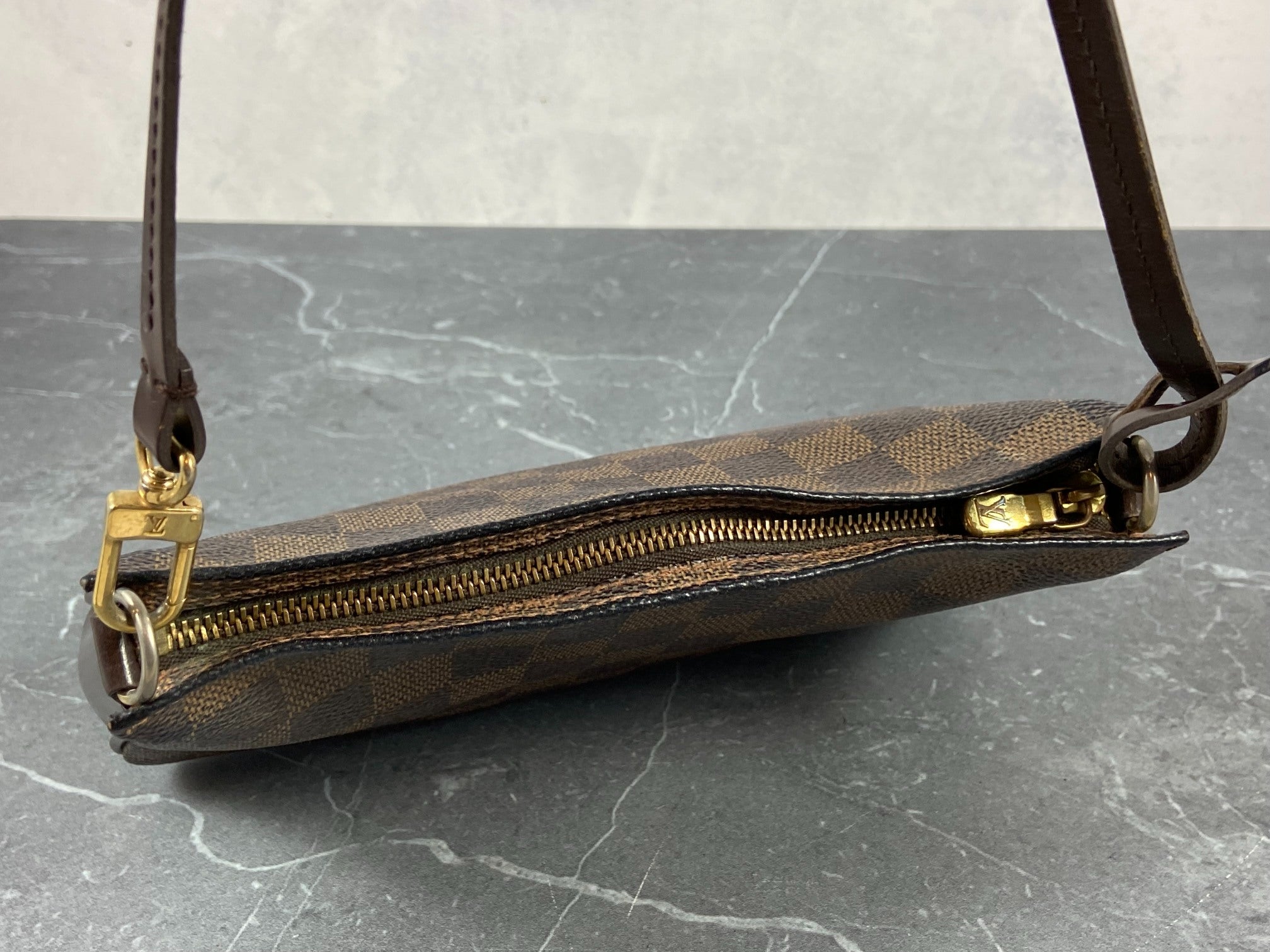 Louis Vuitton Navona Pochette Accessoires Damier Ebene Canvas