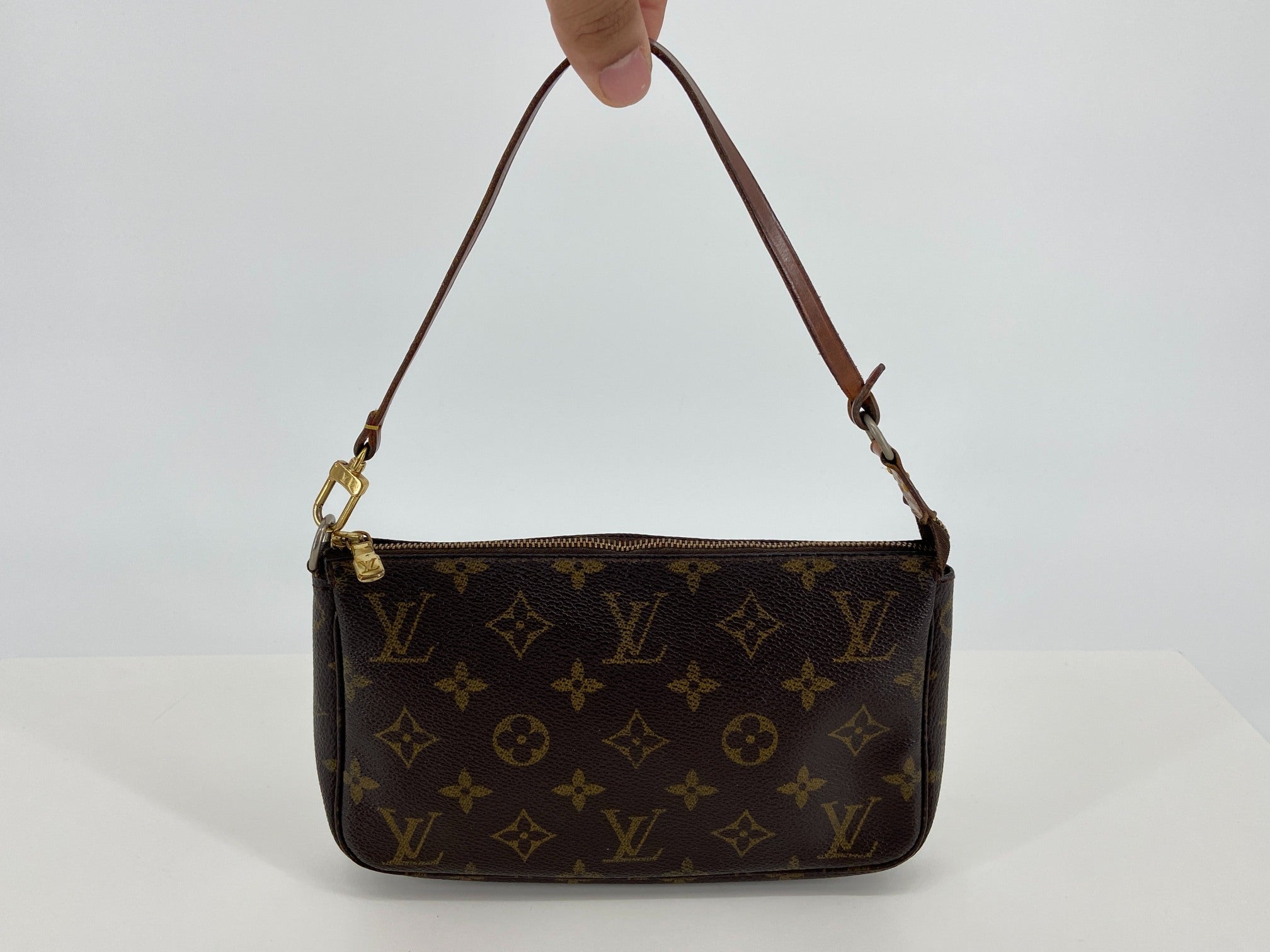 Louis Vuitton Pochette Accessoires Monogram Canvas