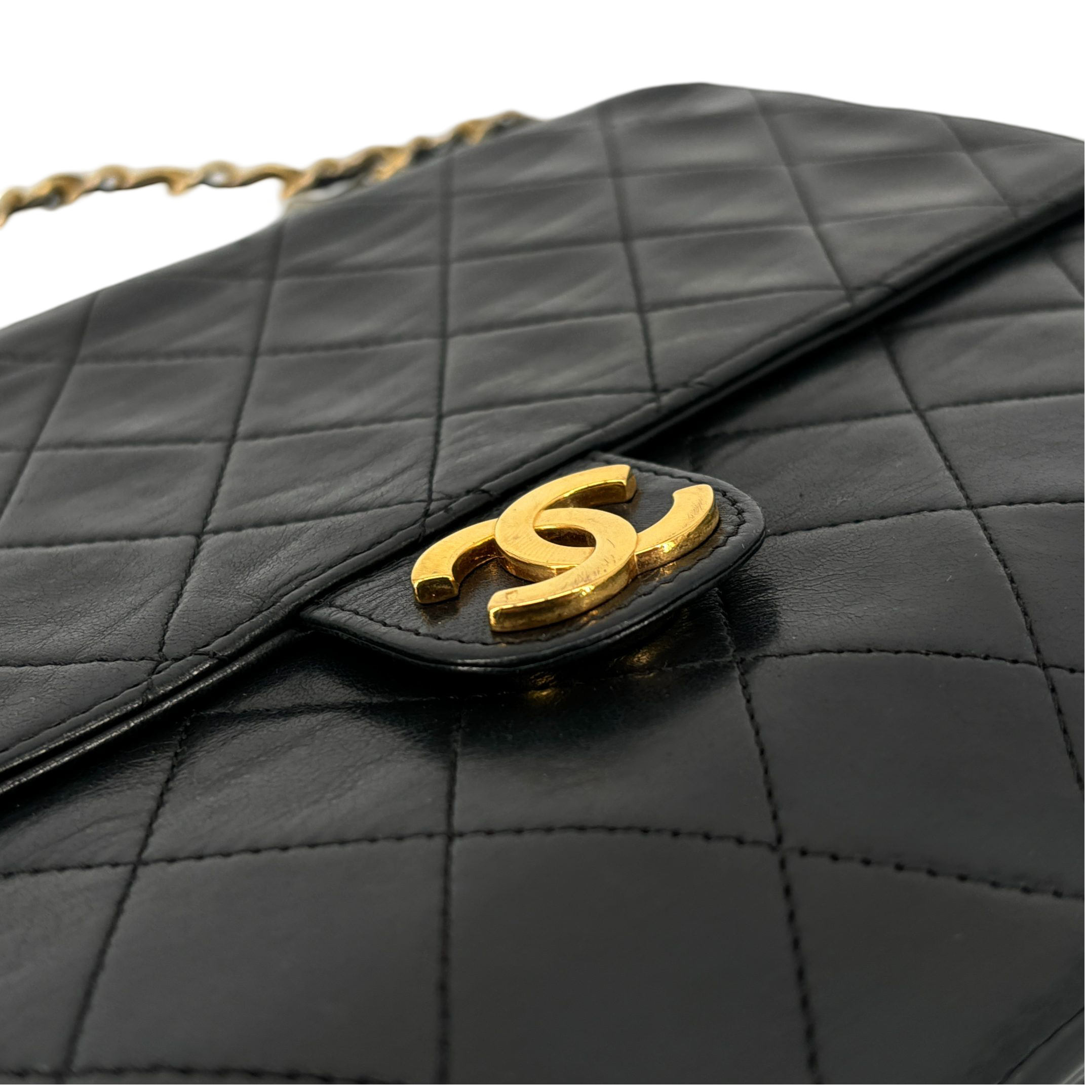 Chanel Single Flap Bag Push-Lock Black Matelassé Leather incl. Dustbag