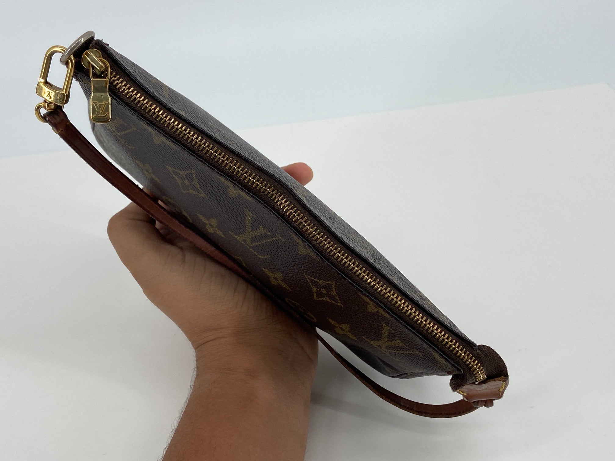 Louis Vuitton Pochette Accessoires Monogram Canvas