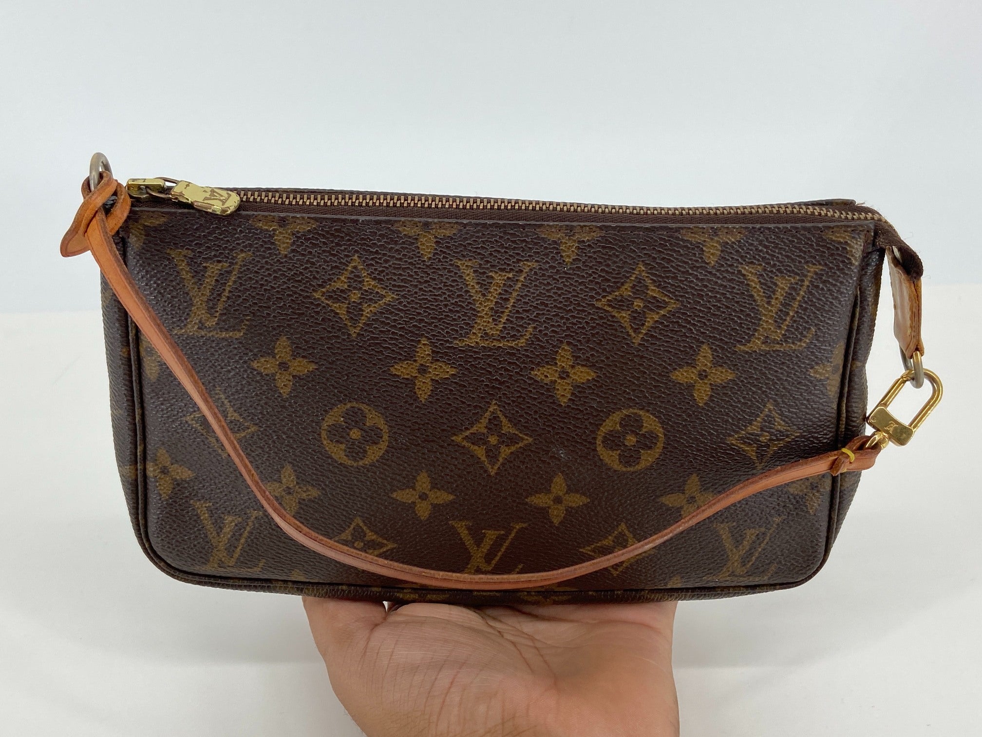 Louis Vuitton Pochette Accessoires Monogram Canvas
