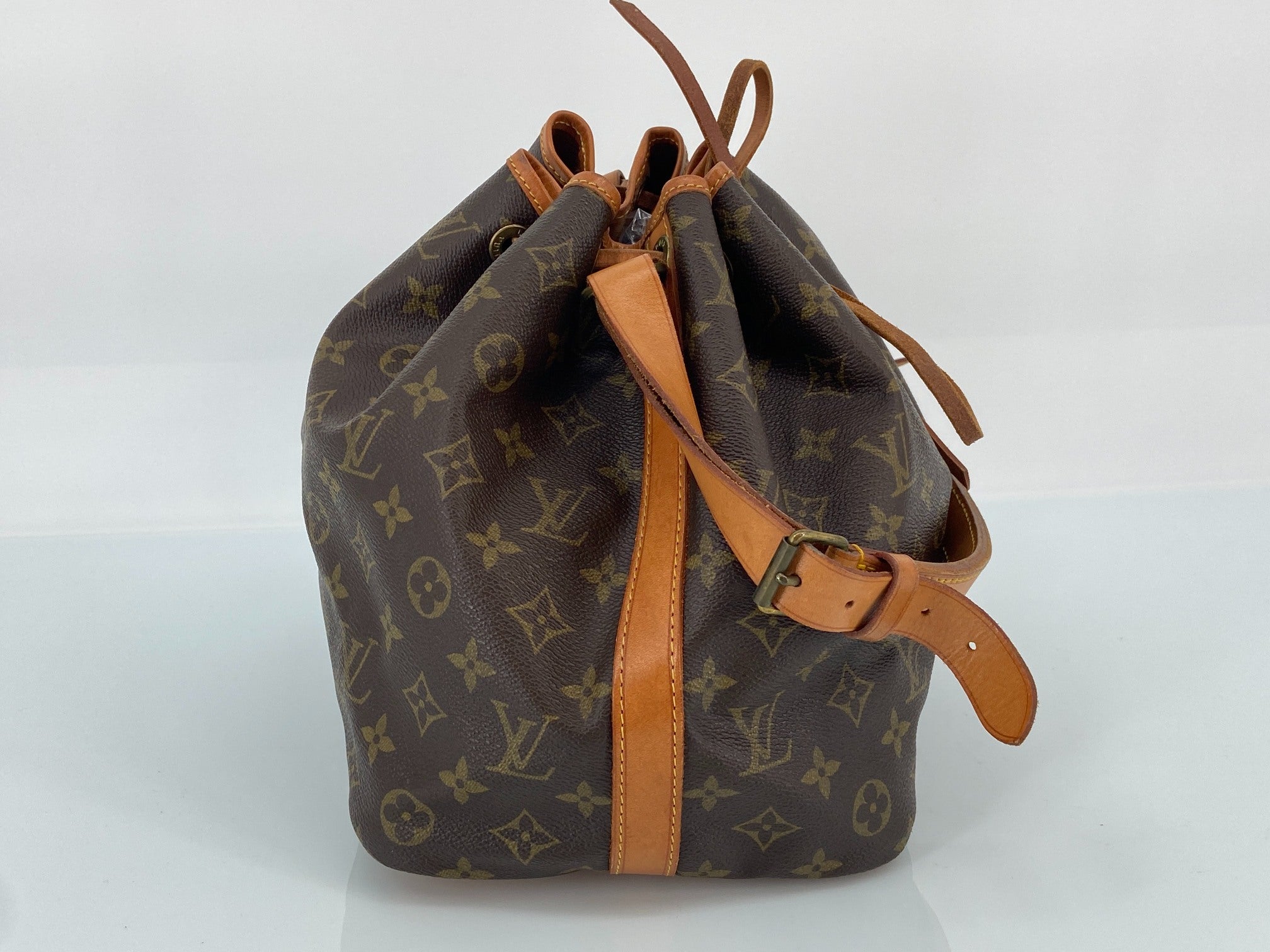 Louis Vuitton Sac Noé Petit Monogram Canvas
