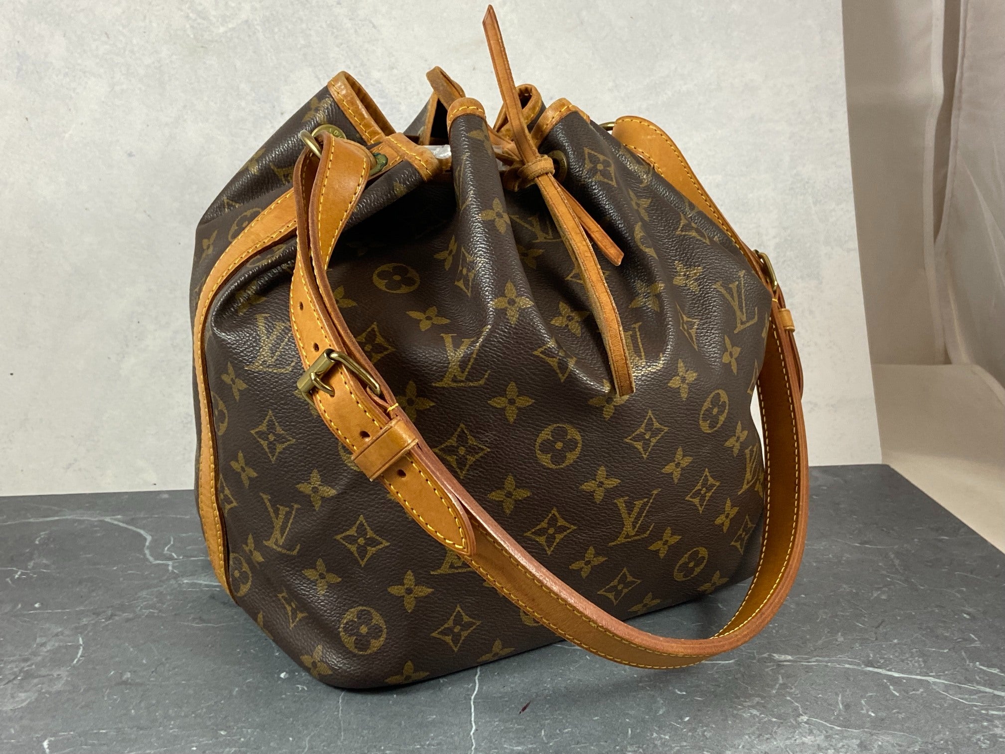 Louis Vuitton Sac Noé Petit Monogram Canvas