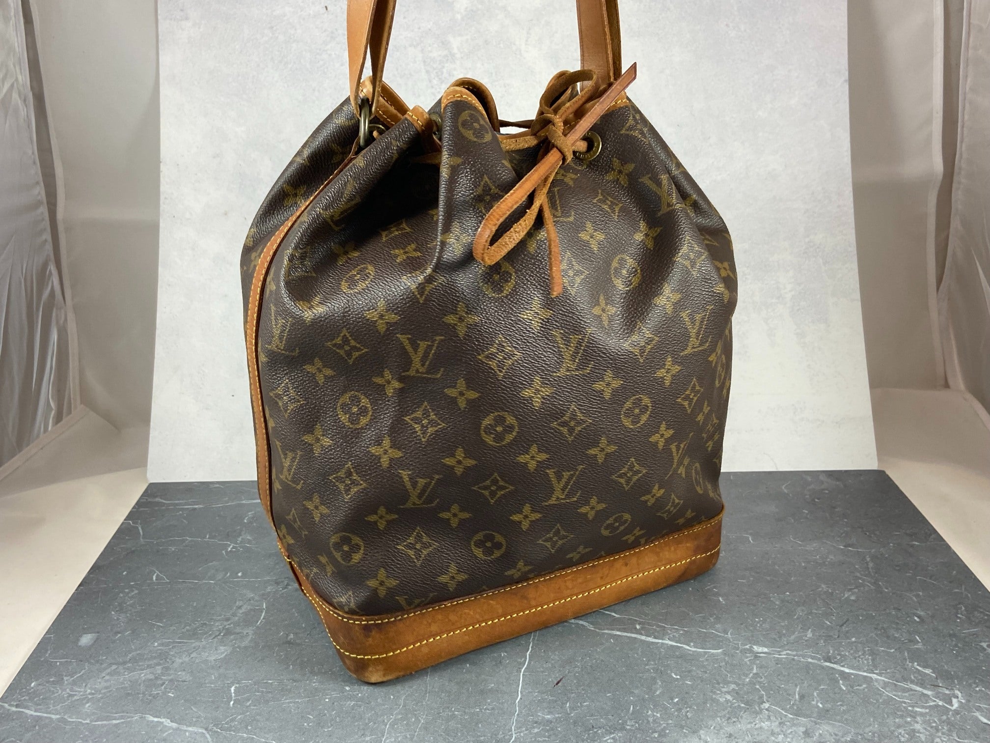 Louis Vuitton Sac Noé Grand Monogram Canvas