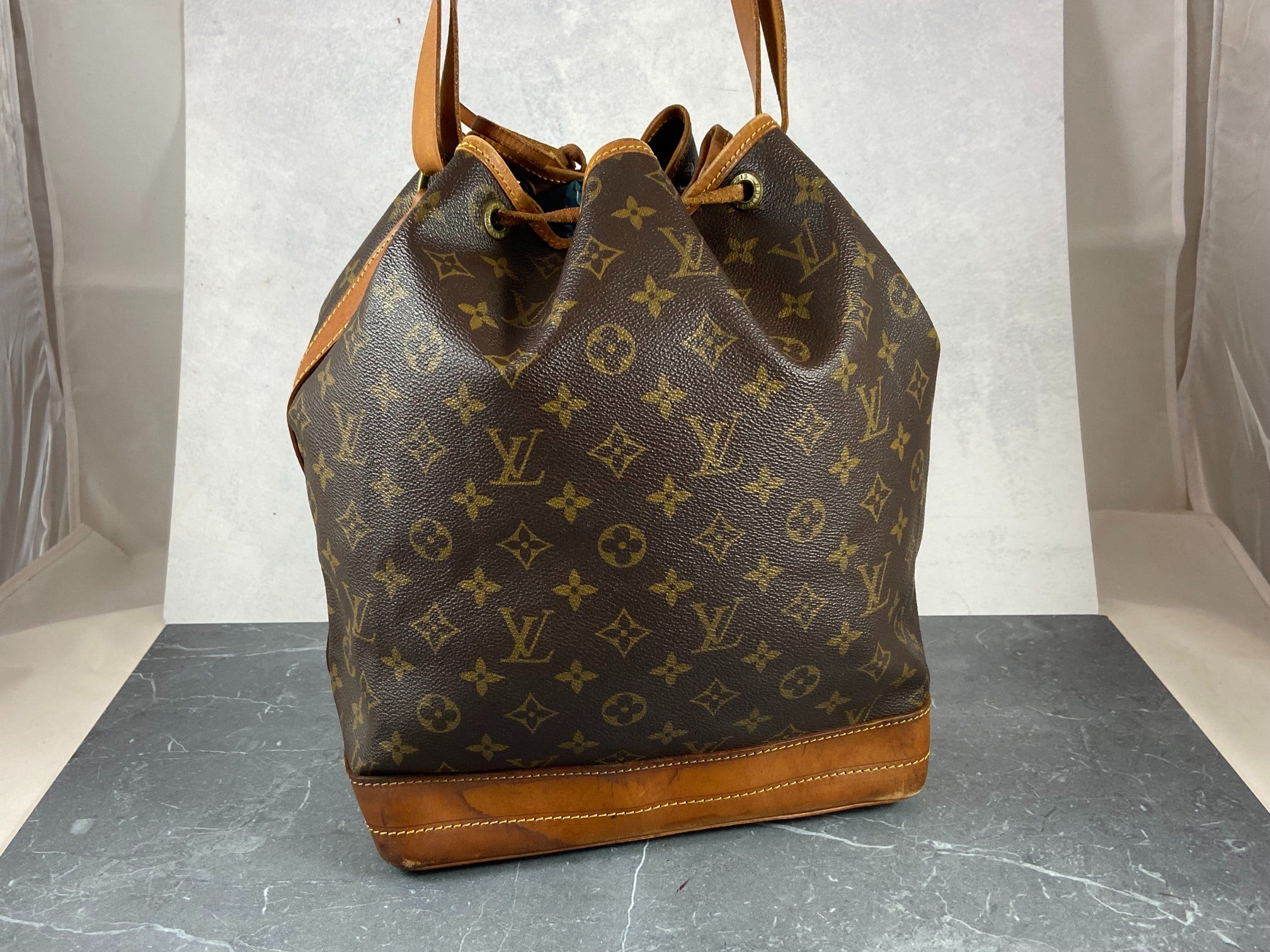 Louis Vuitton Sac Noé Grand Monogram Canvas