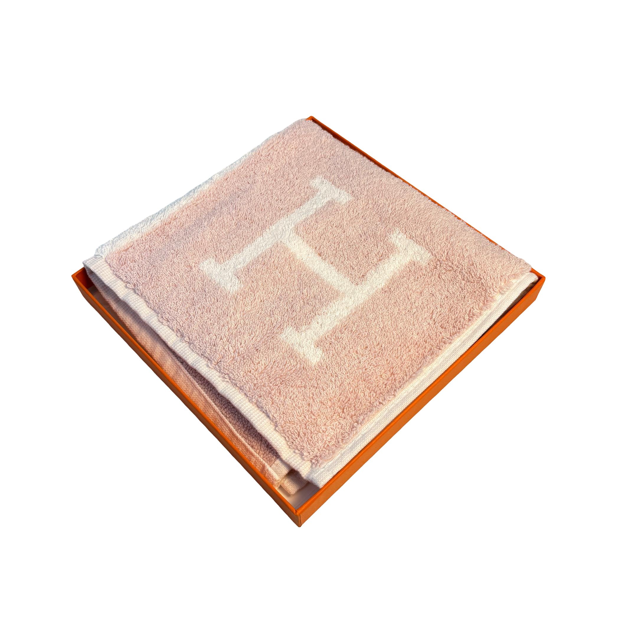 Hermès Avalon Rose Lilas Towel