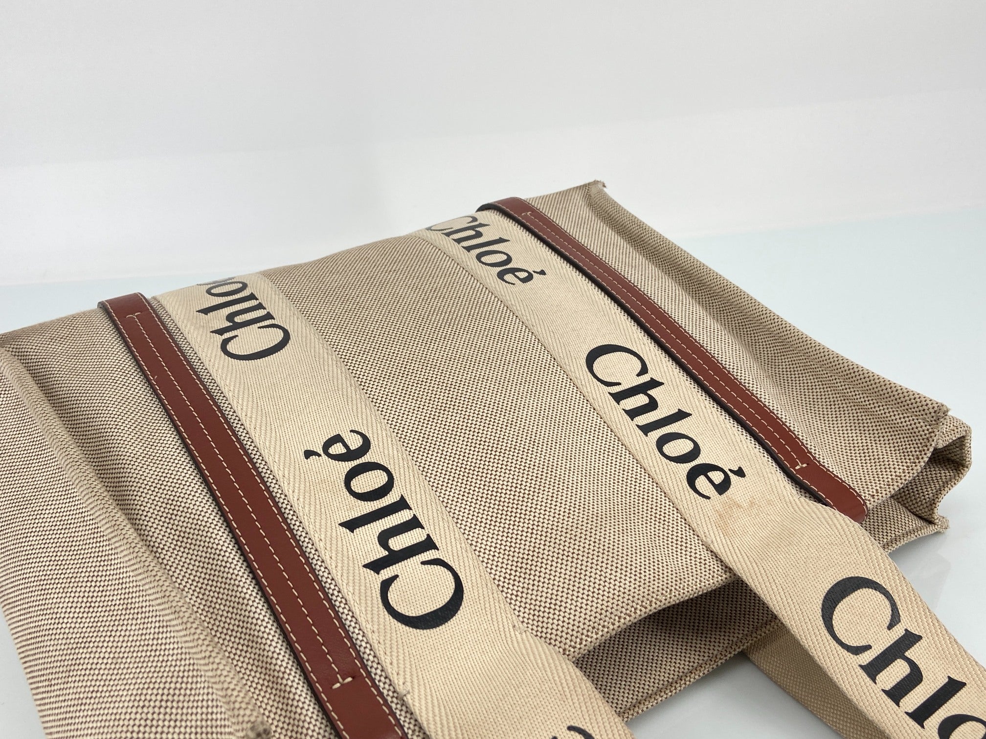 Chloé Woody Tote Bag Beige