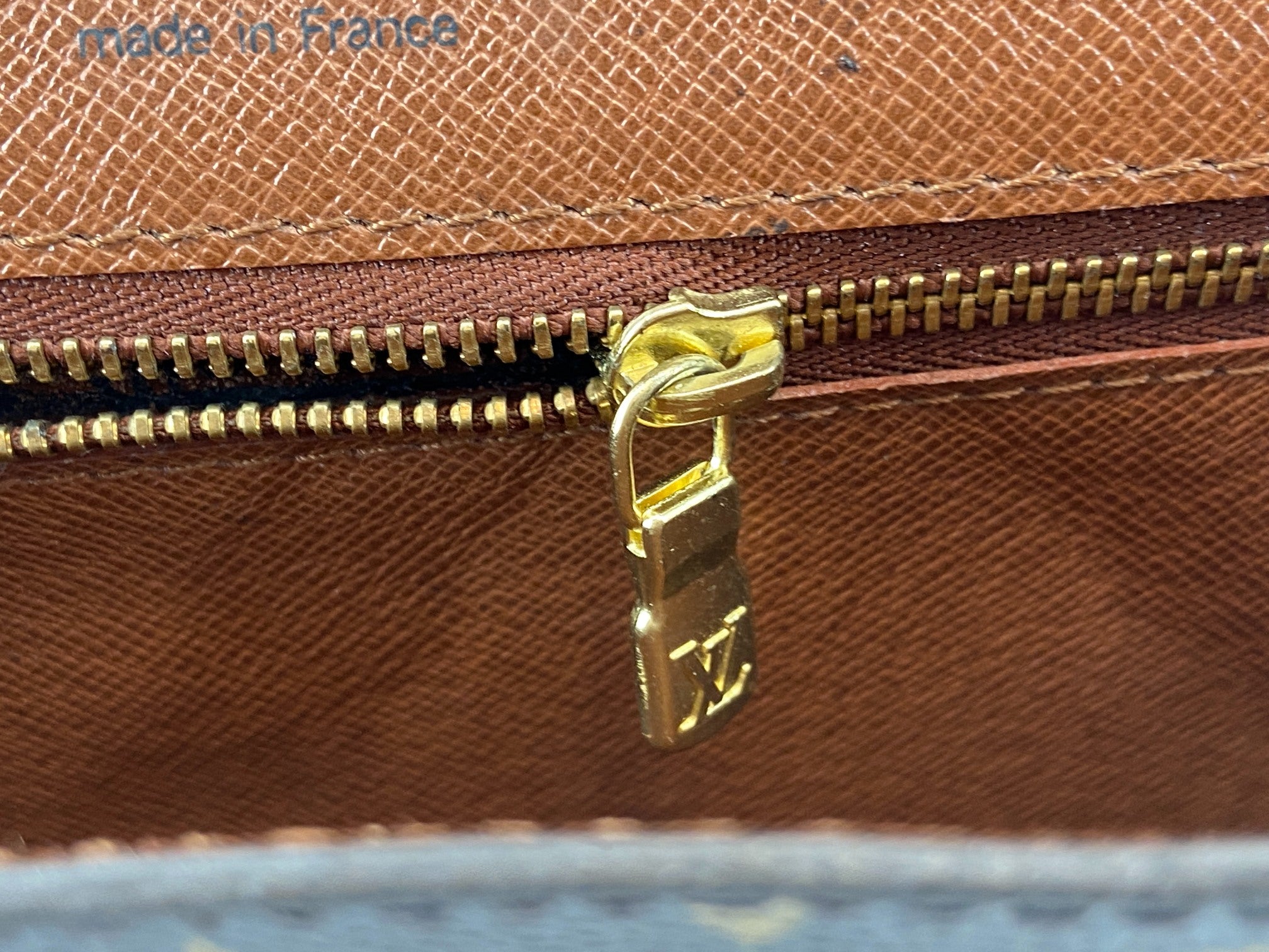 Louis Vuitton Monceau 28 Monogram Canvas