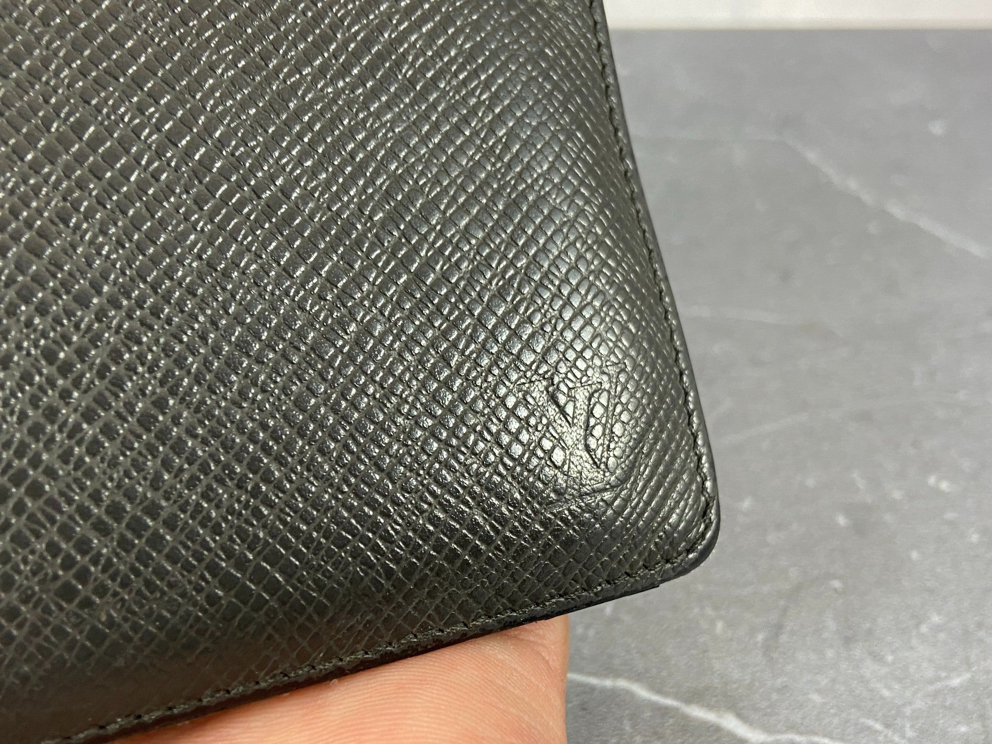 Louis Vuitton Bifold Wallet Black Taiga Leather