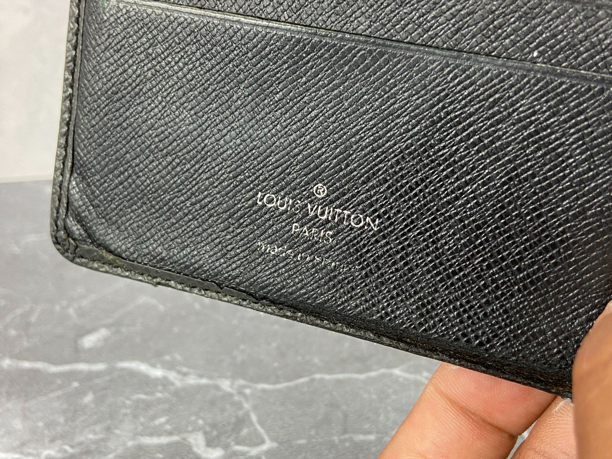 Louis Vuitton Bifold Wallet Black Taiga Leather