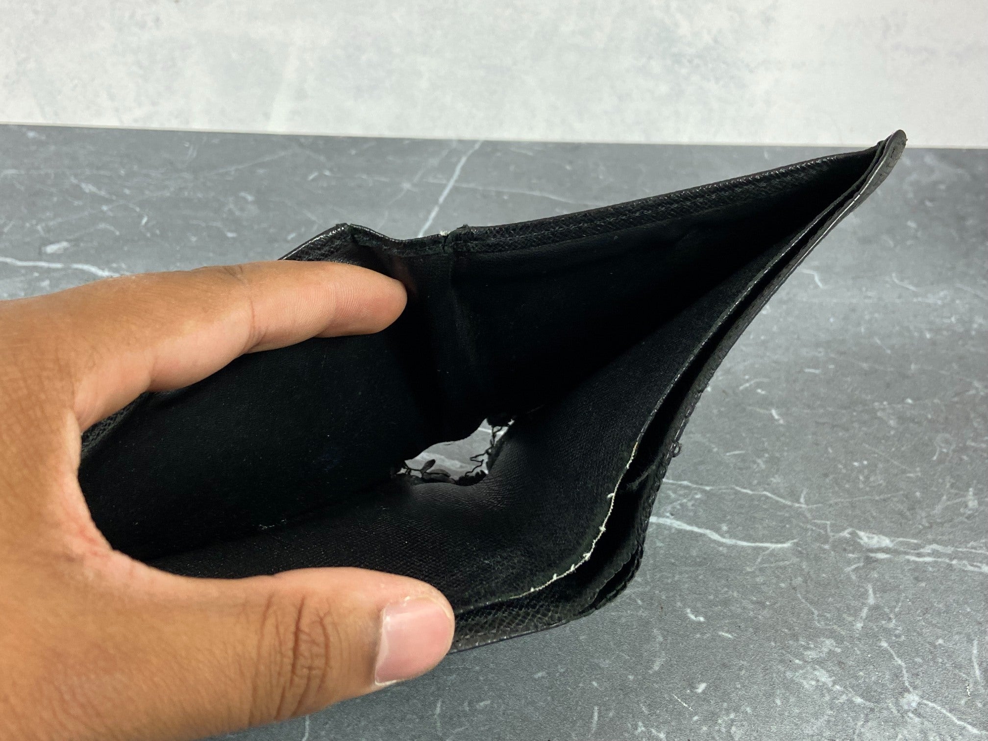 Louis Vuitton Bifold Wallet Black Taiga Leather