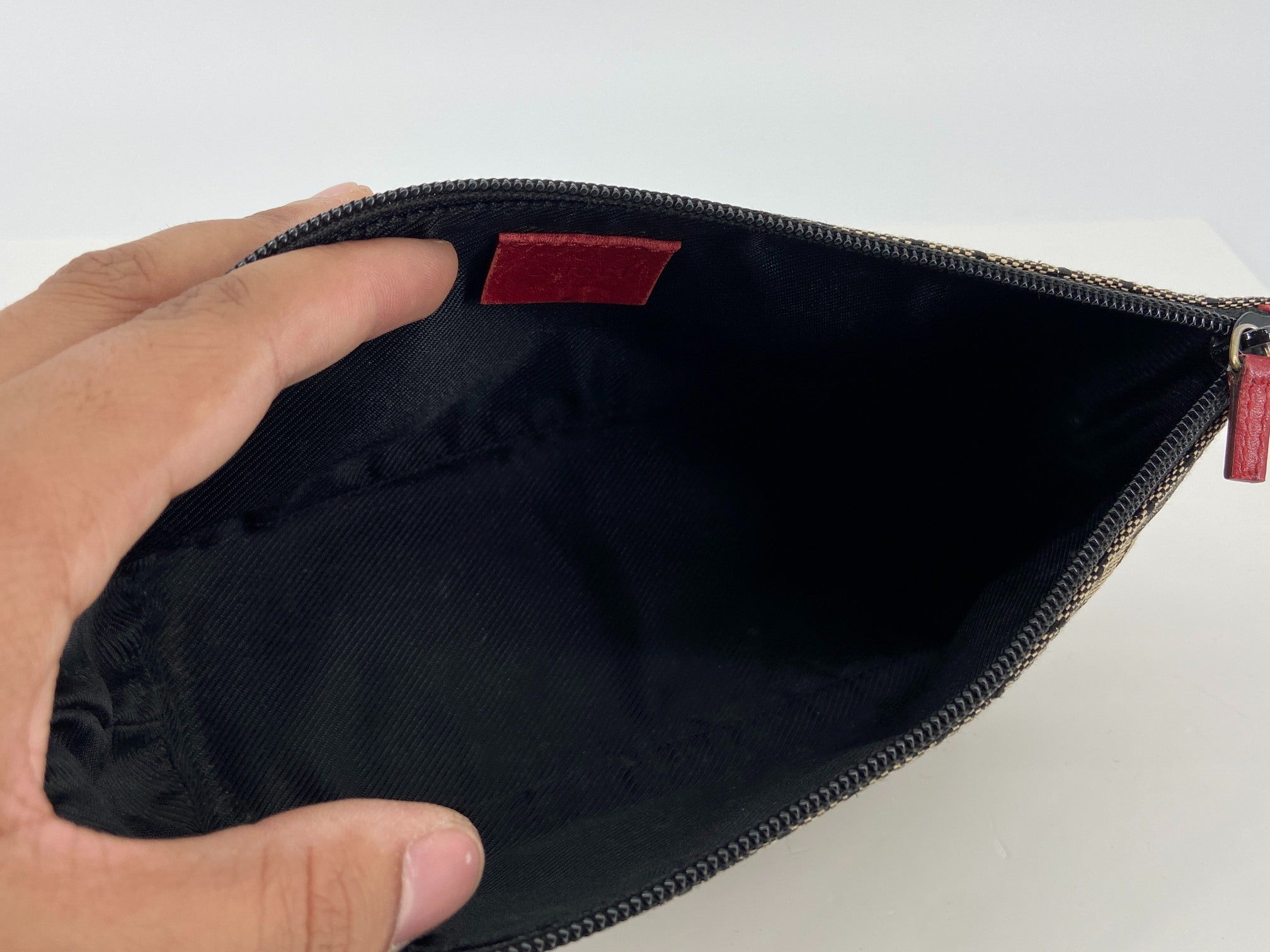 Gucci Banana Boat Accessory Pouch Grey GG Monogram