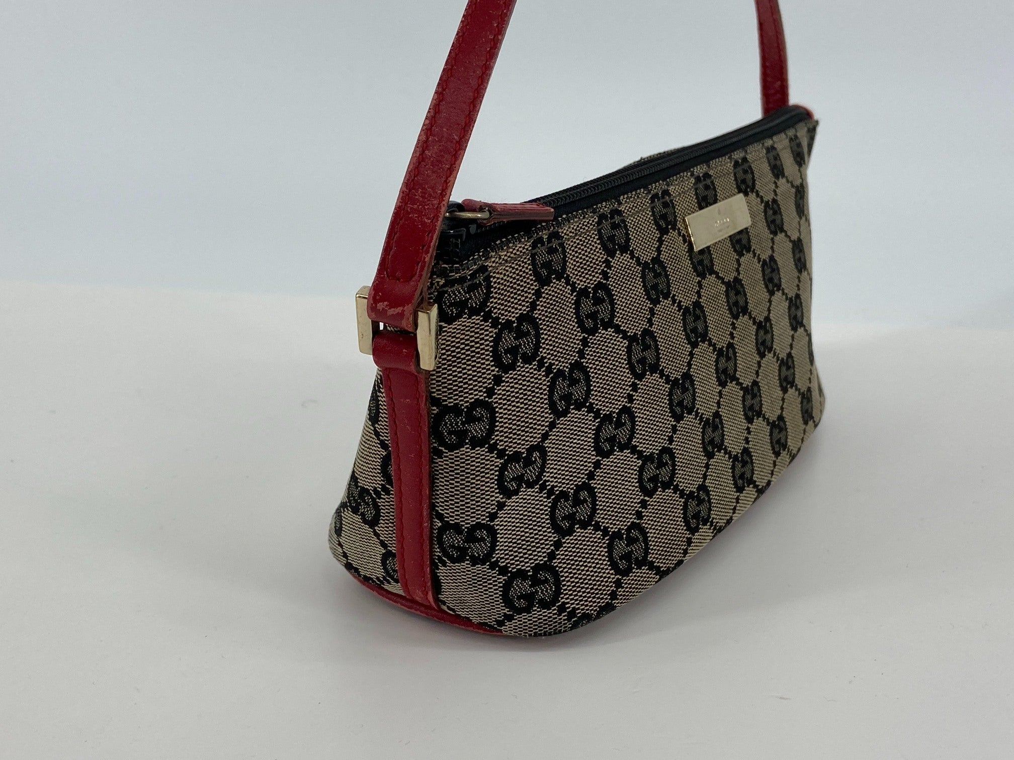 Gucci Banana Boat Accessory Pouch Grey GG Monogram