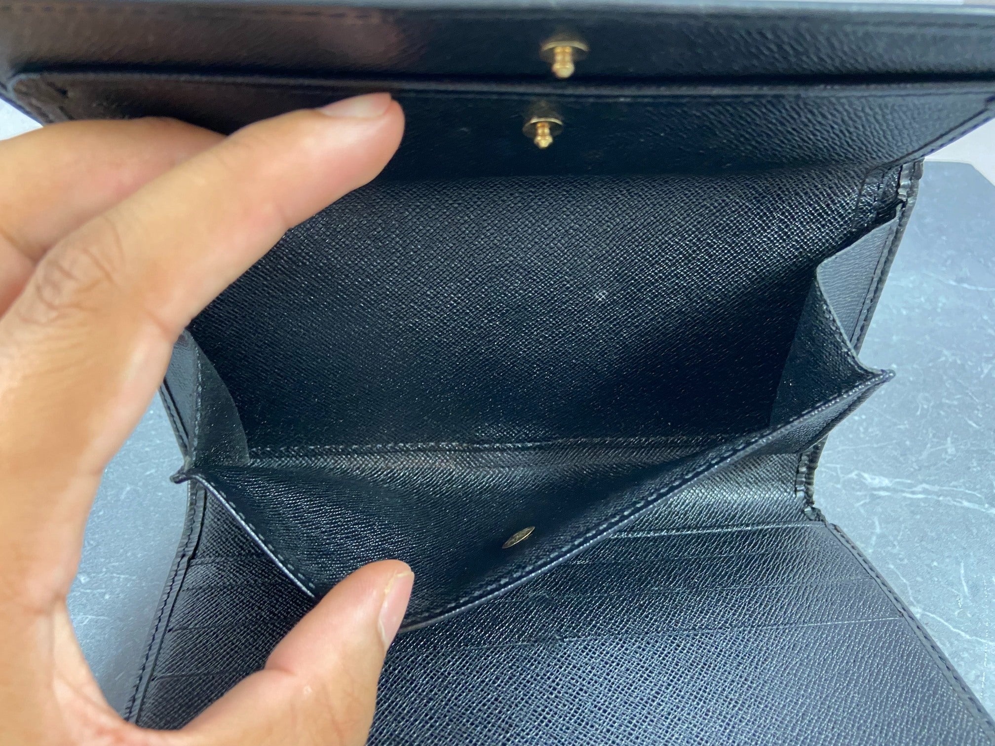Louis Vuitton Porte Tresor International Wallet Black Epi Leather