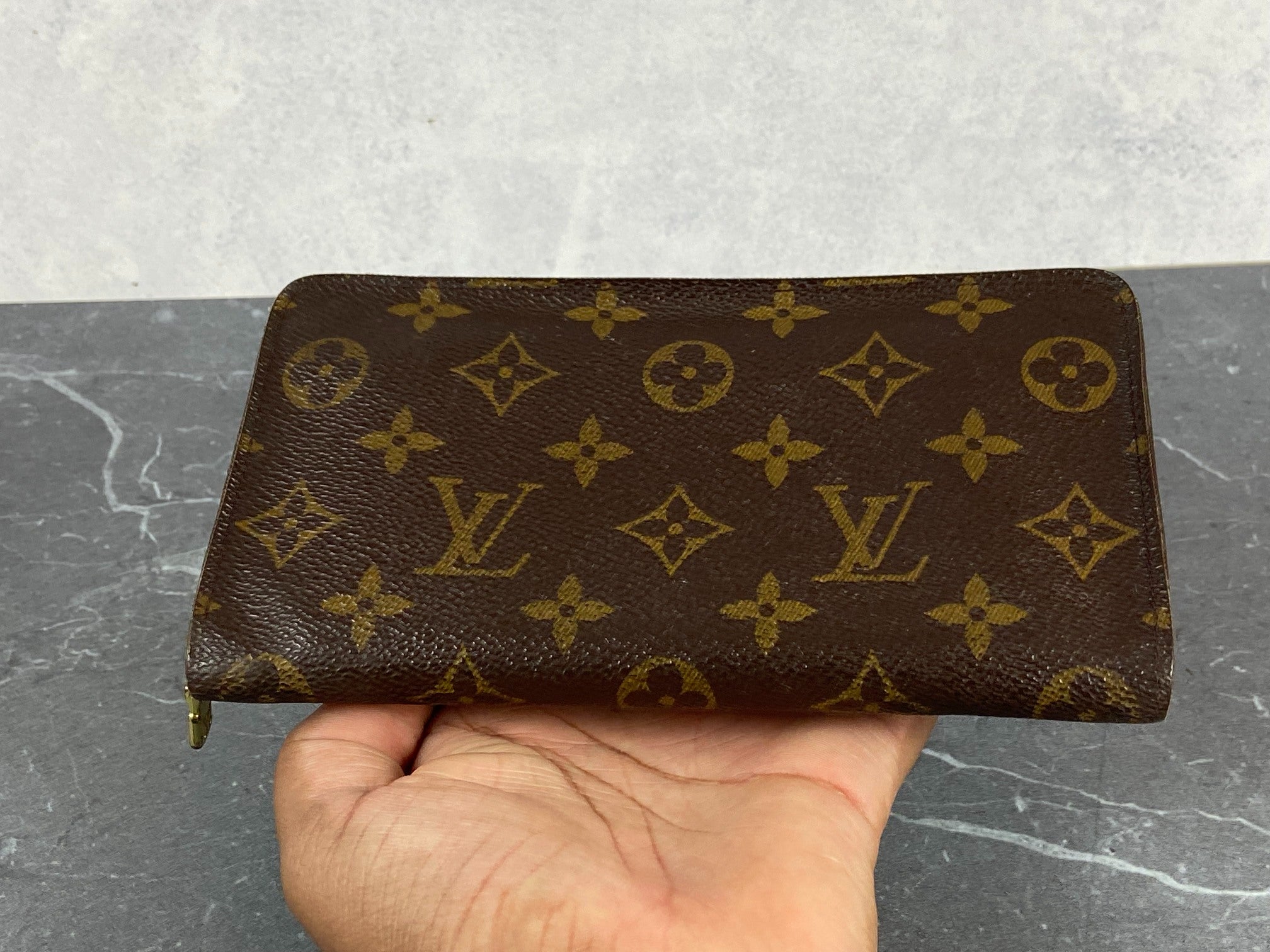Louis Vuitton Zippy Wallet Monogram Canvas