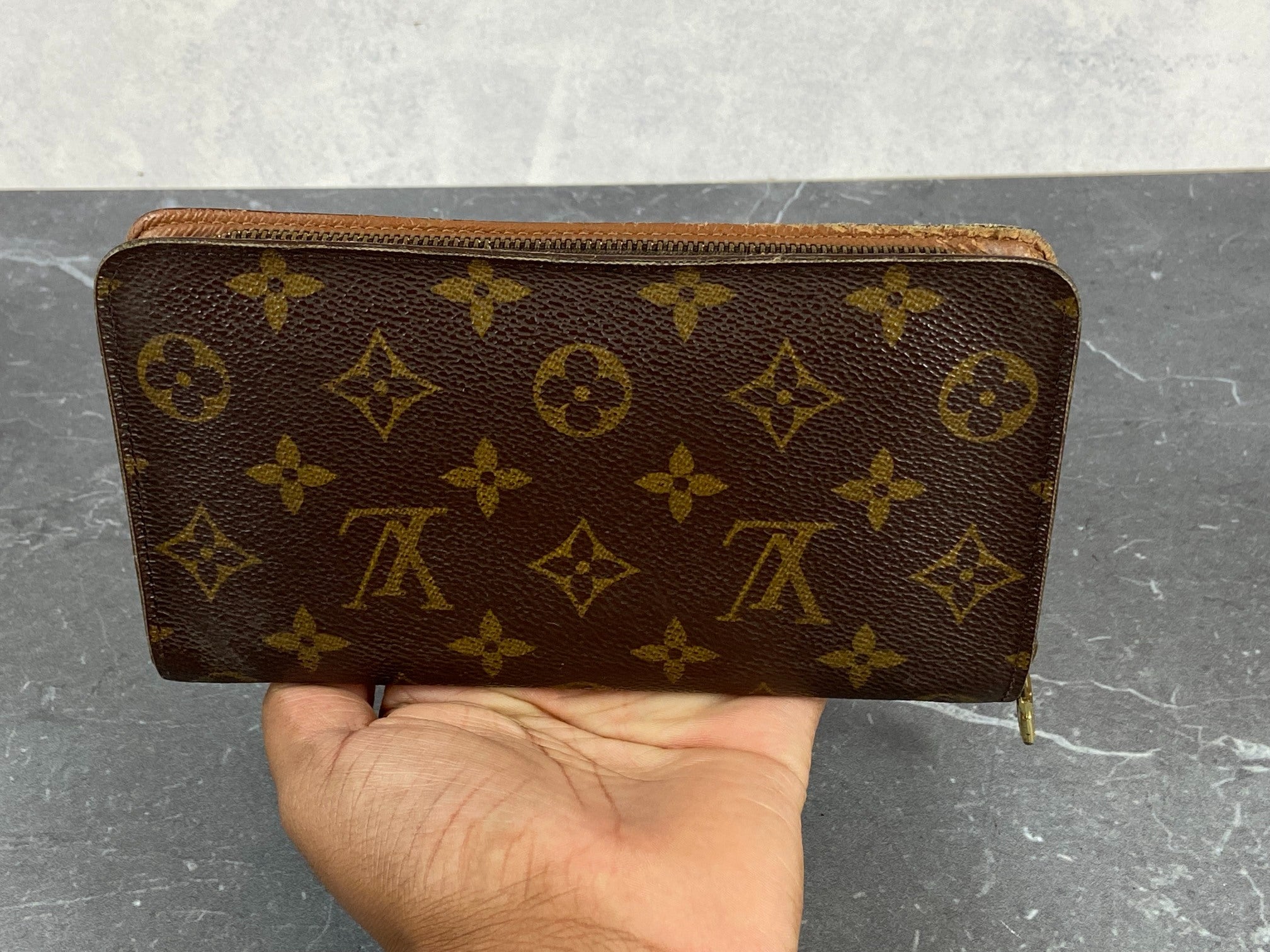 Louis Vuitton Zippy Wallet Monogram Canvas