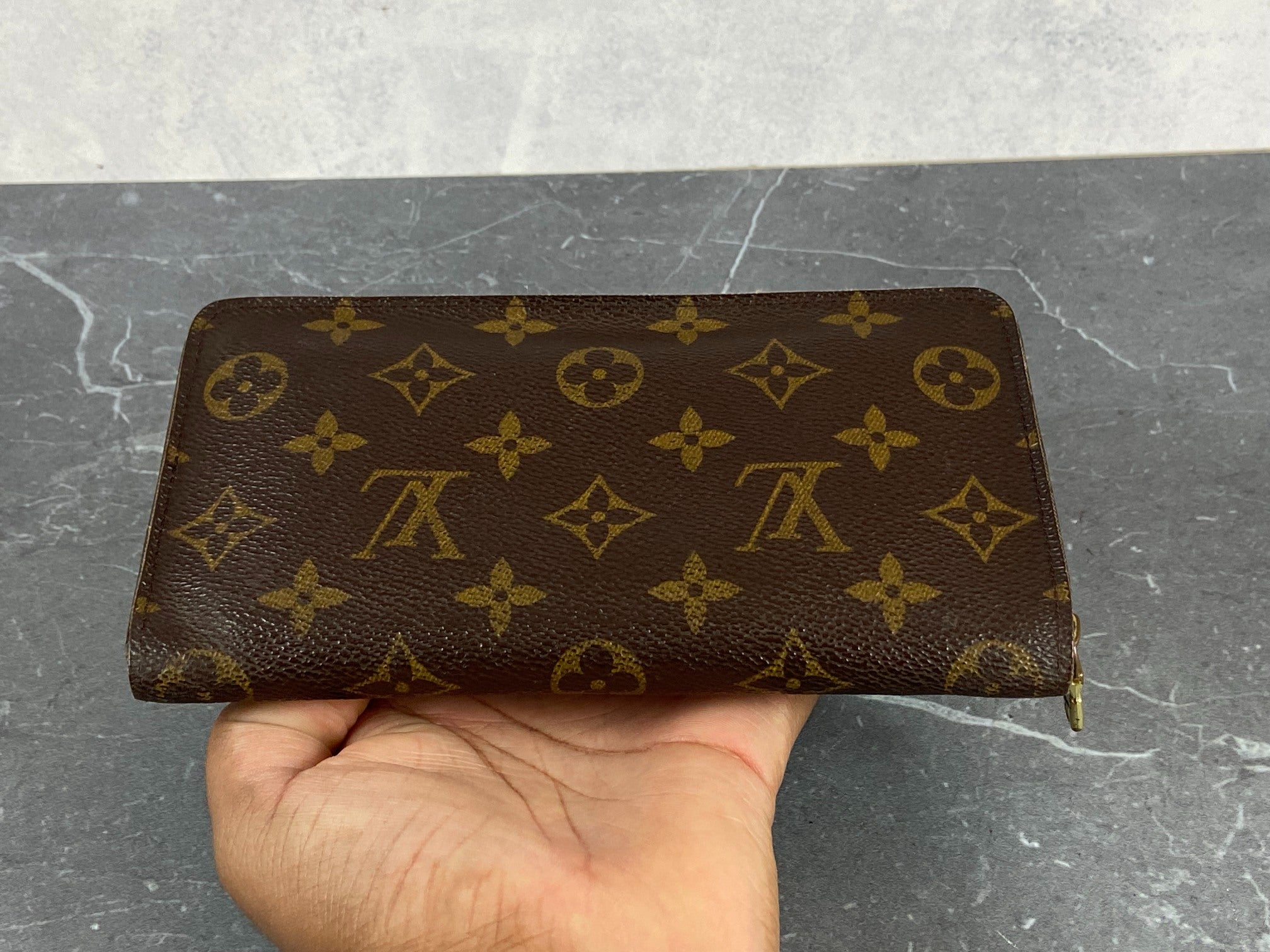 Louis Vuitton Zippy Wallet Monogram Canvas