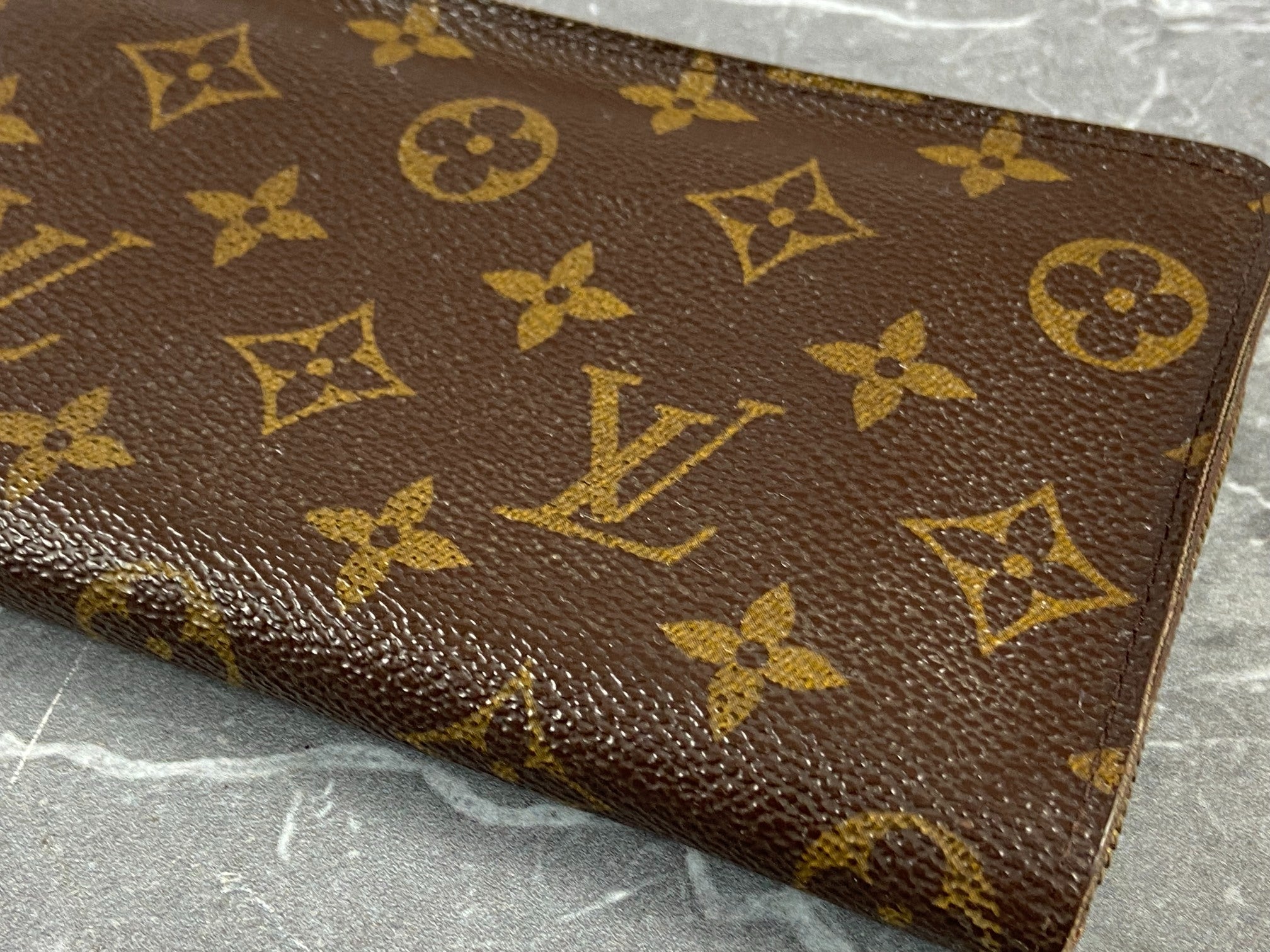 Louis Vuitton Zippy Wallet Monogram Canvas